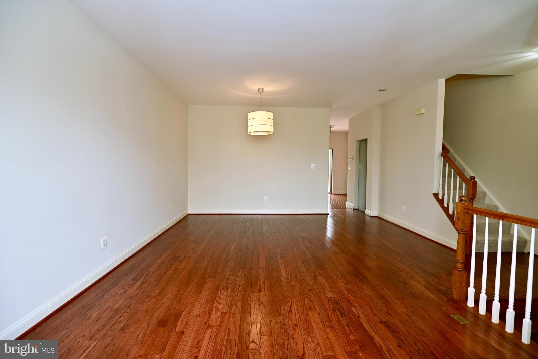 SHEFFIELD MANOR - Residential Lease