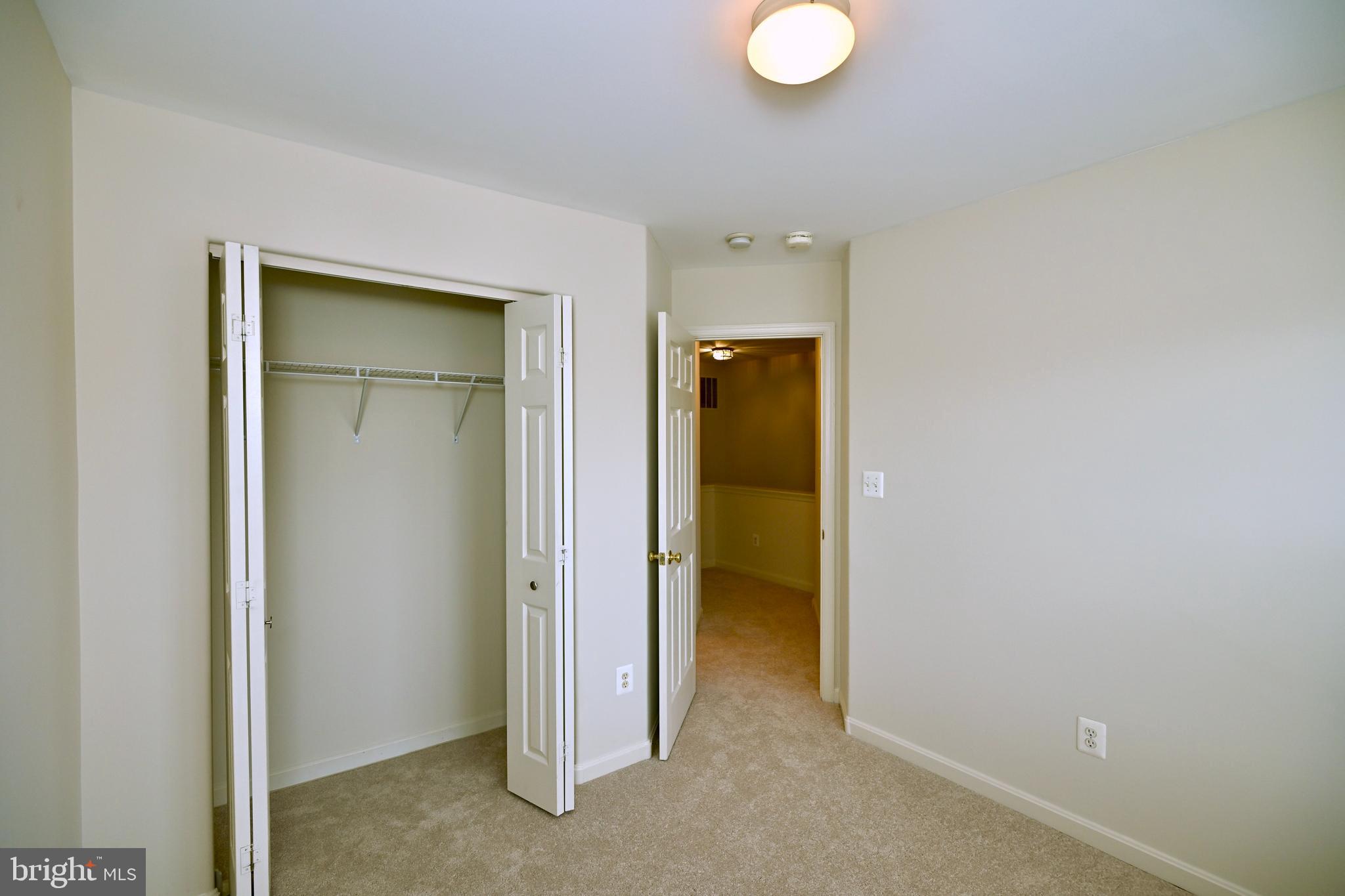 SHEFFIELD MANOR - Residential Lease