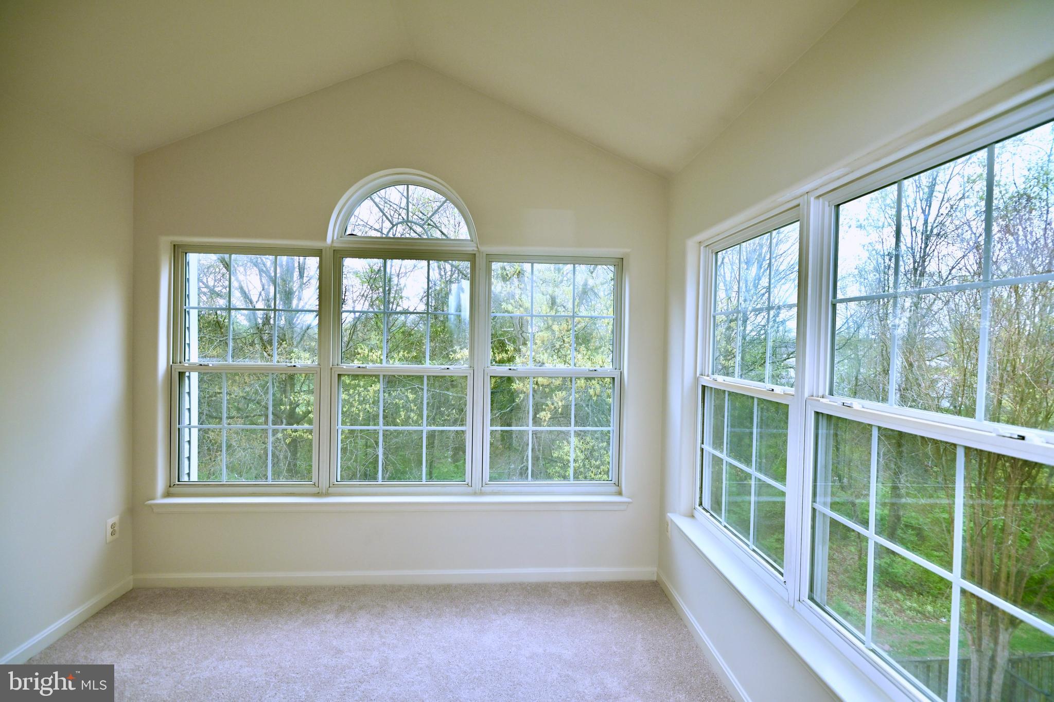 SHEFFIELD MANOR - Residential Lease