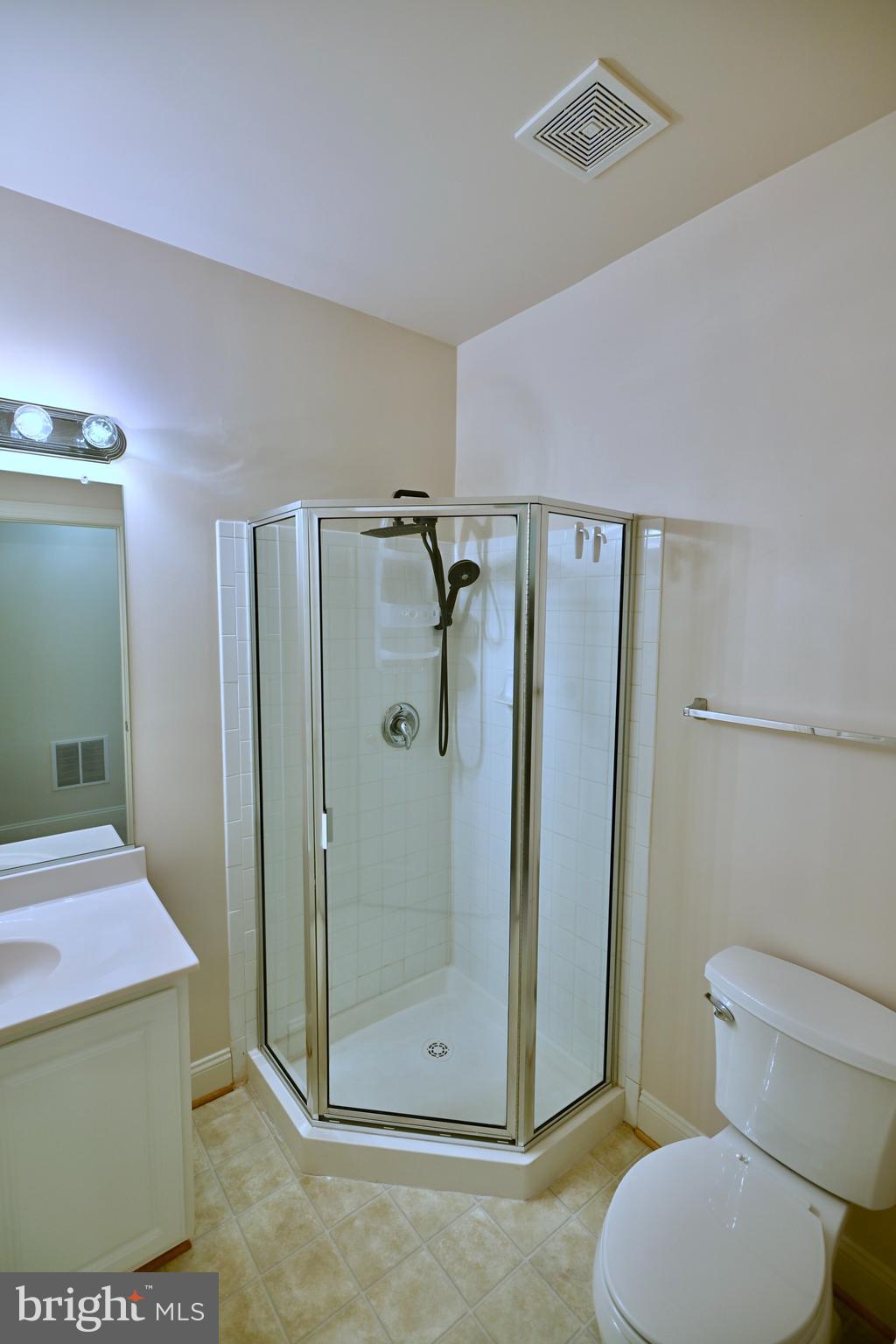 SHEFFIELD MANOR - Residential Lease