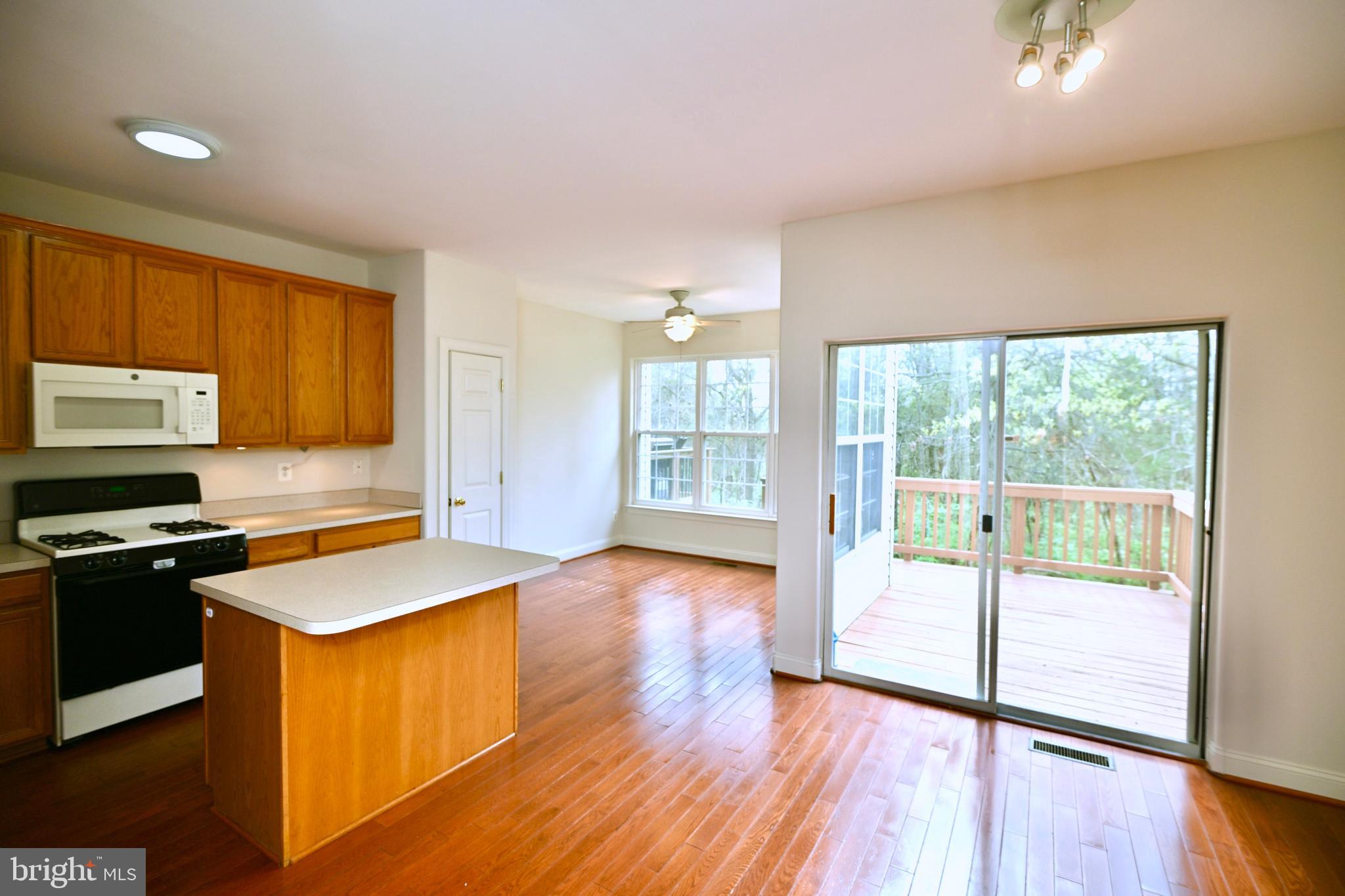 SHEFFIELD MANOR - Residential Lease