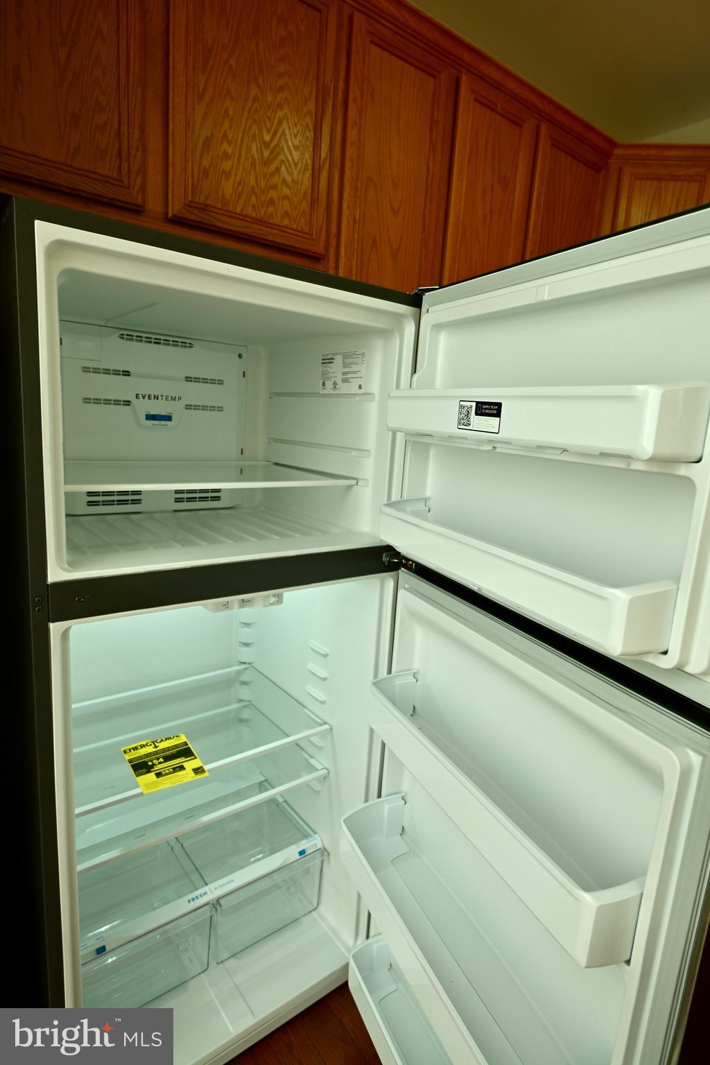 SHEFFIELD MANOR - Residential Lease