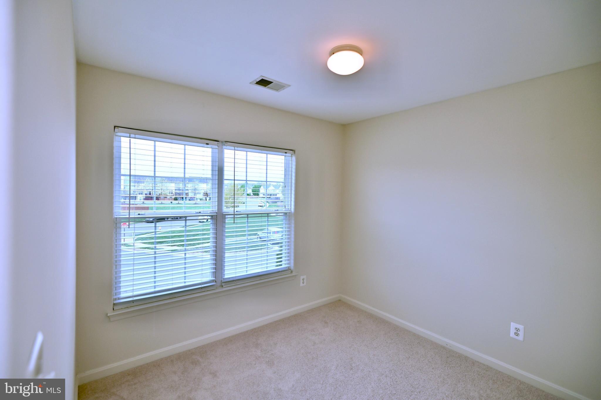 SHEFFIELD MANOR - Residential Lease