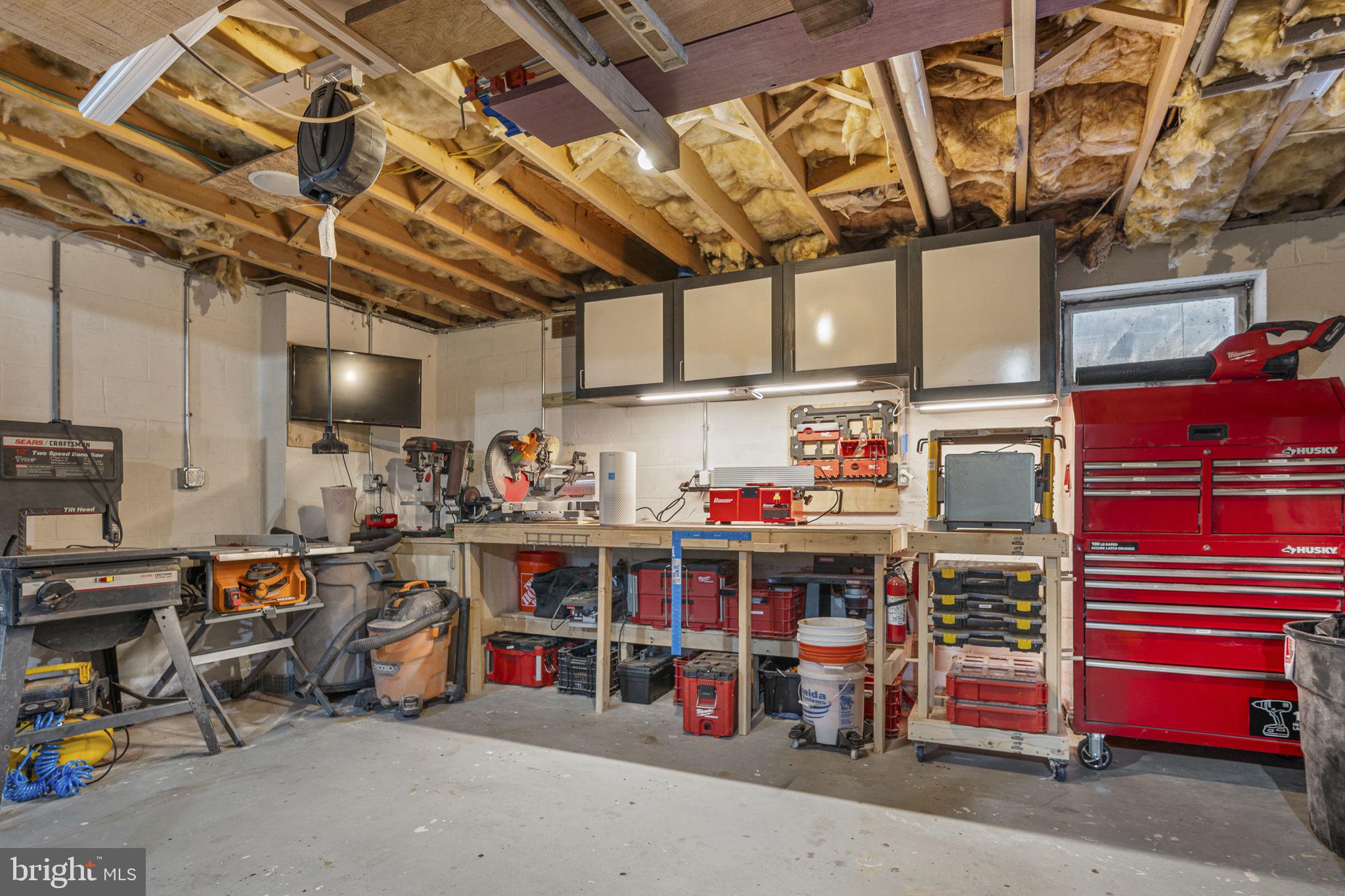 INGLESIDE VILLAGE - Residential