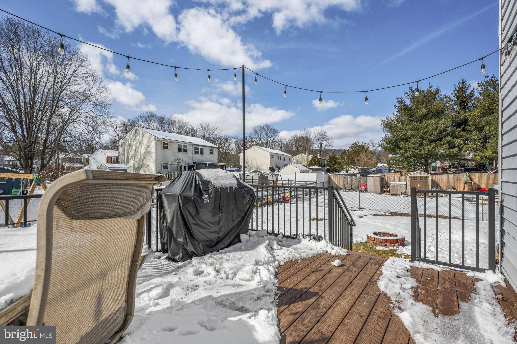 INGLESIDE VILLAGE - Residential