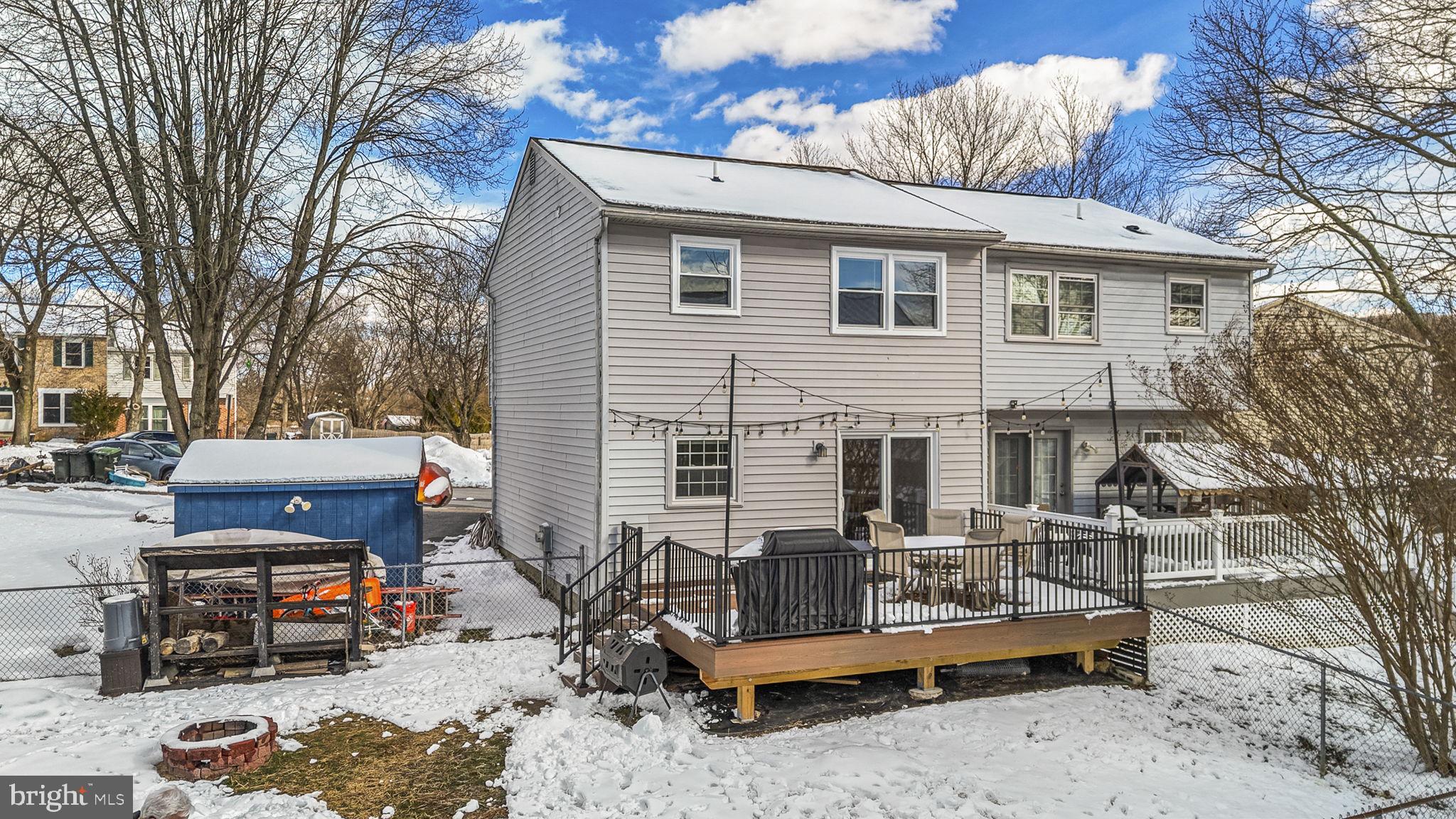 INGLESIDE VILLAGE - Residential