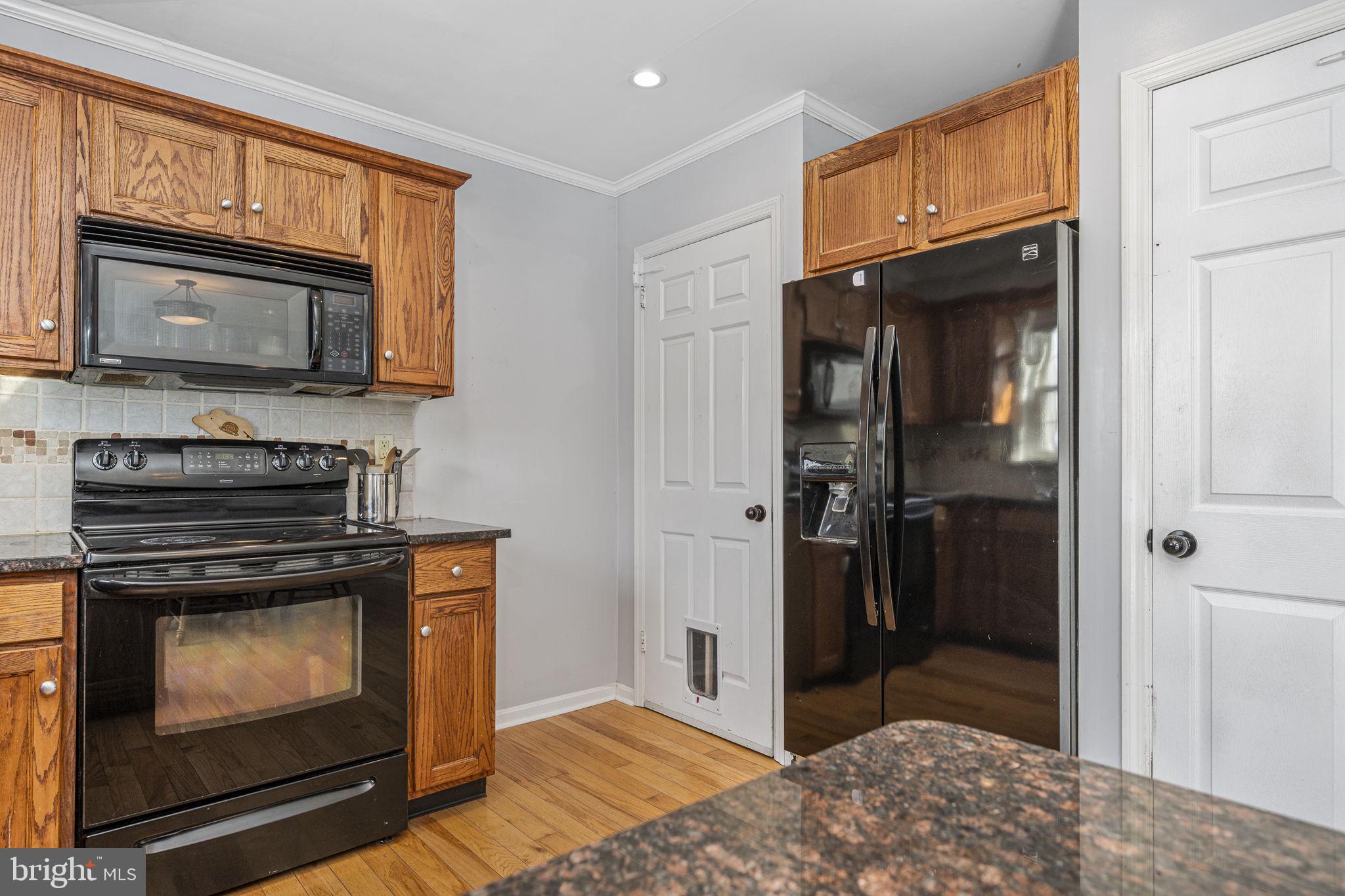 INGLESIDE VILLAGE - Residential