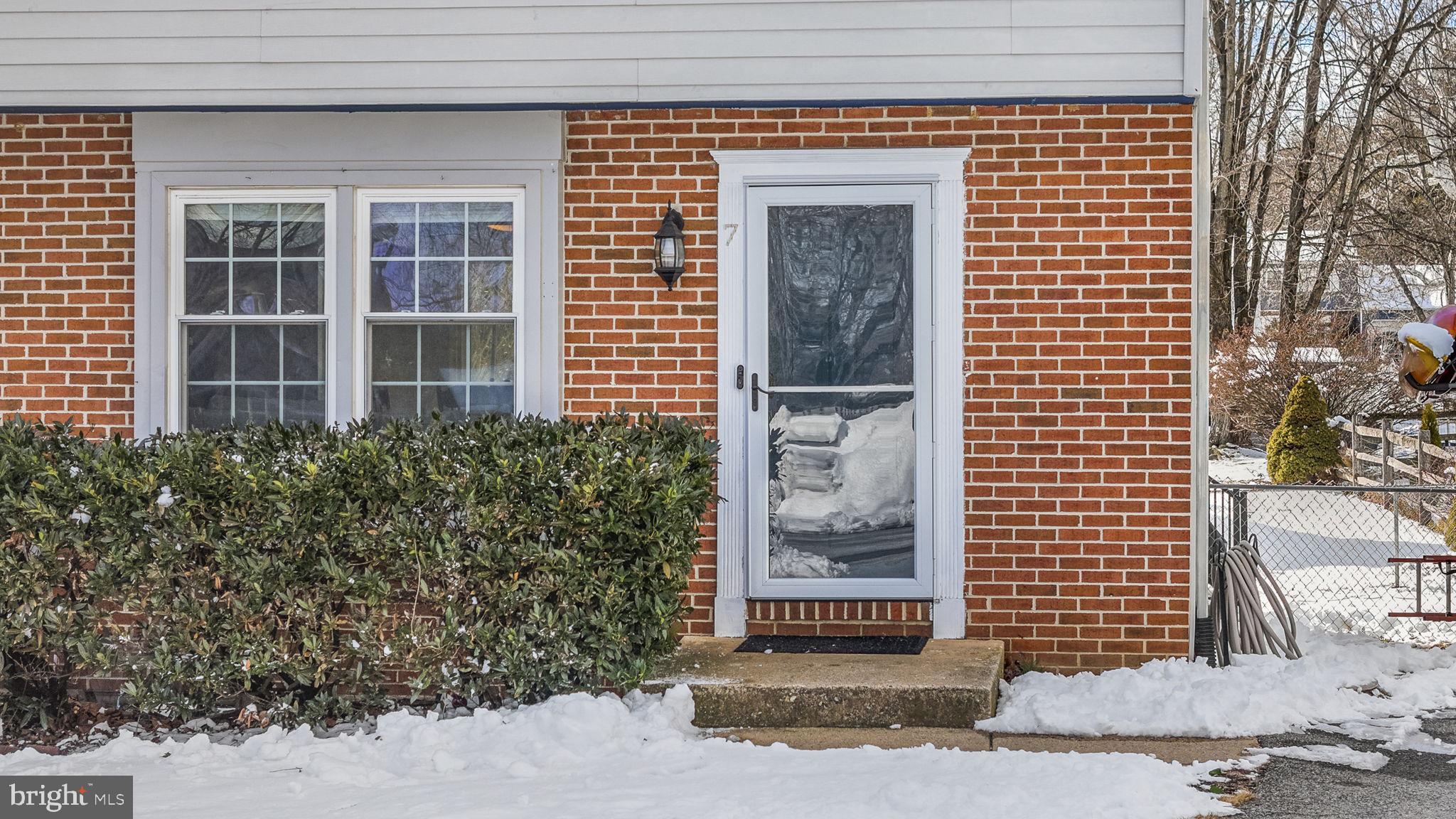 INGLESIDE VILLAGE - Residential