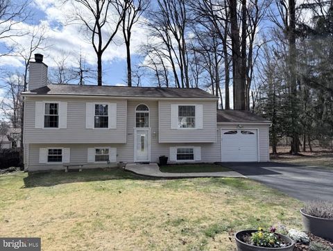 6634 CARDINGTON COURT BURKE VA 22015