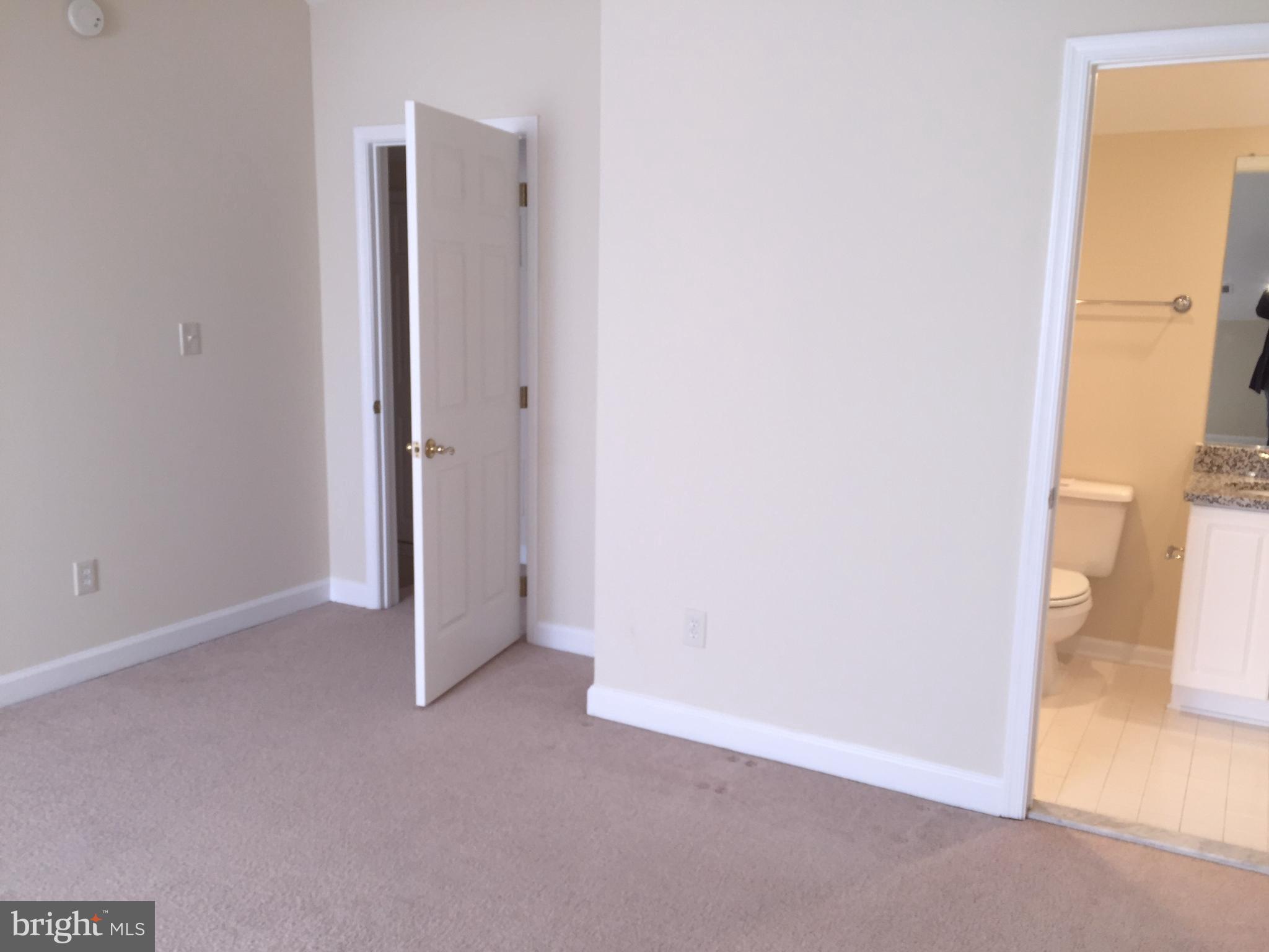 TYSONS VILLAGE - Residential Lease