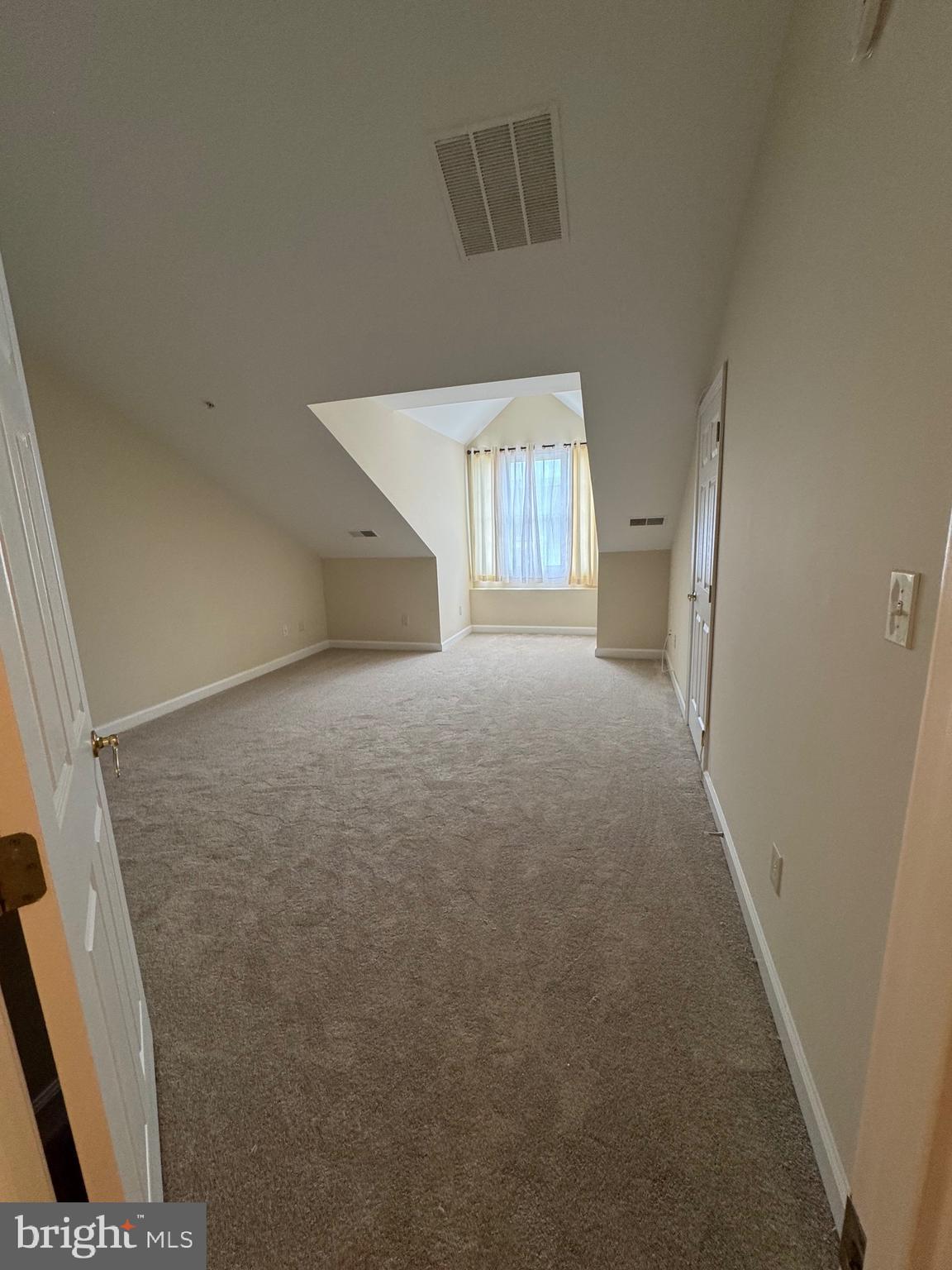 TYSONS VILLAGE - Residential Lease