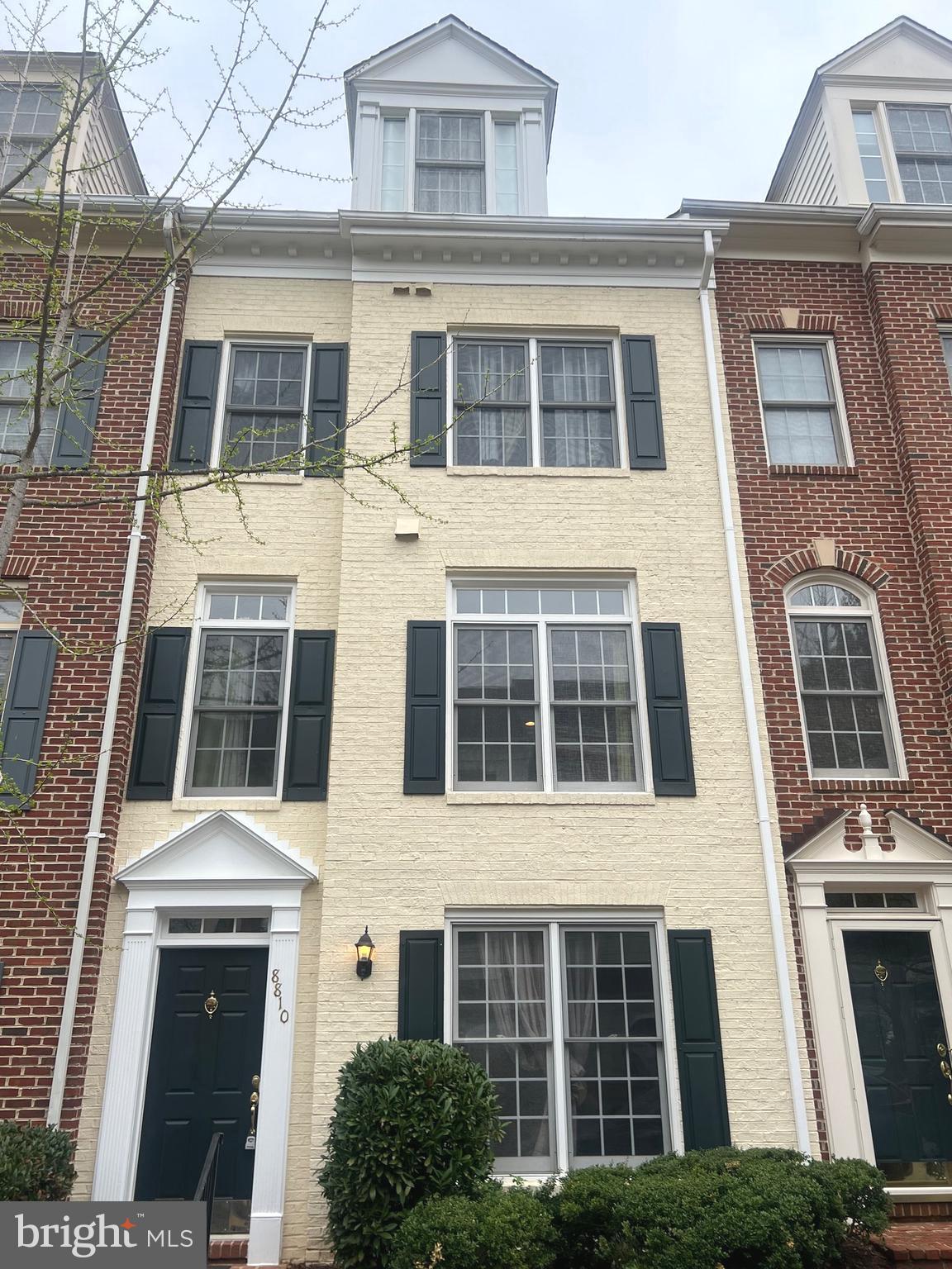 TYSONS VILLAGE - Residential Lease