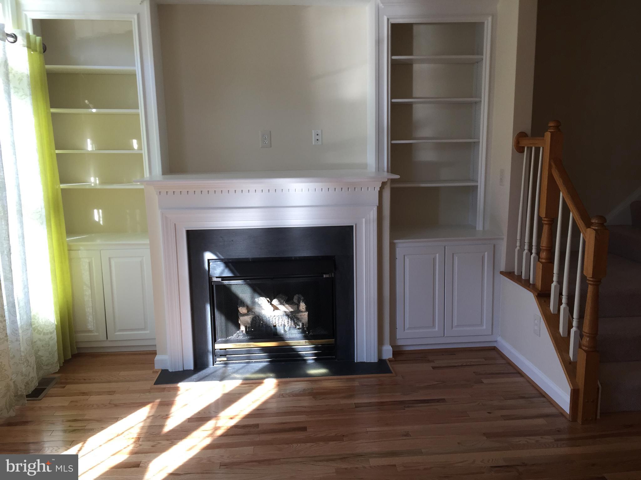 TYSONS VILLAGE - Residential Lease