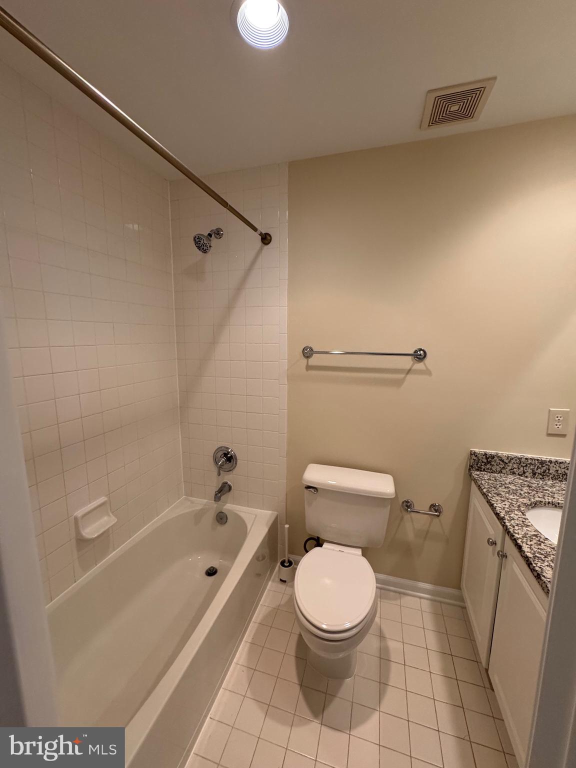 TYSONS VILLAGE - Residential Lease