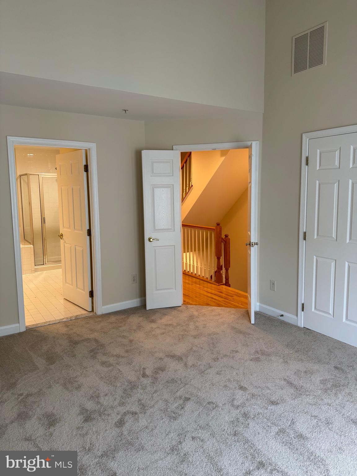 TYSONS VILLAGE - Residential Lease