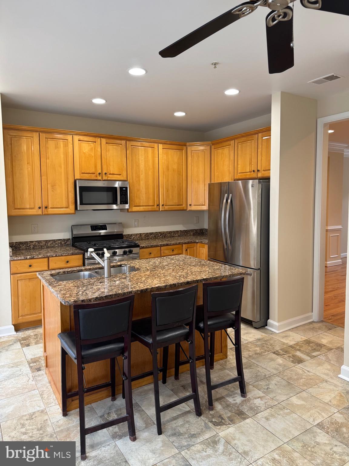 TYSONS VILLAGE - Residential Lease