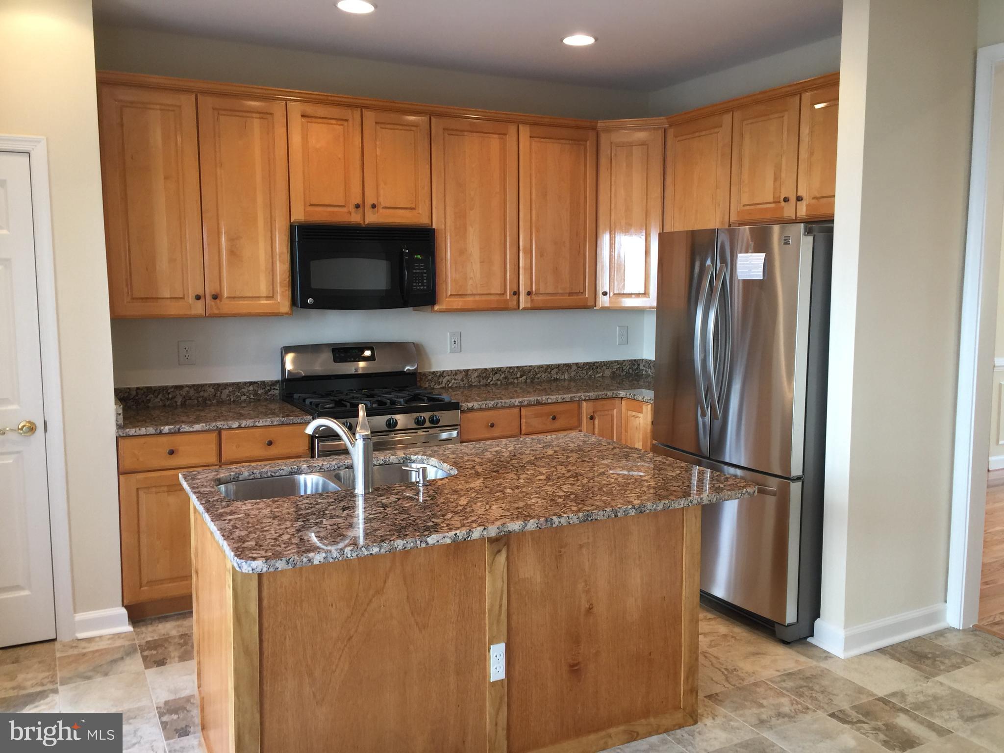 TYSONS VILLAGE - Residential Lease