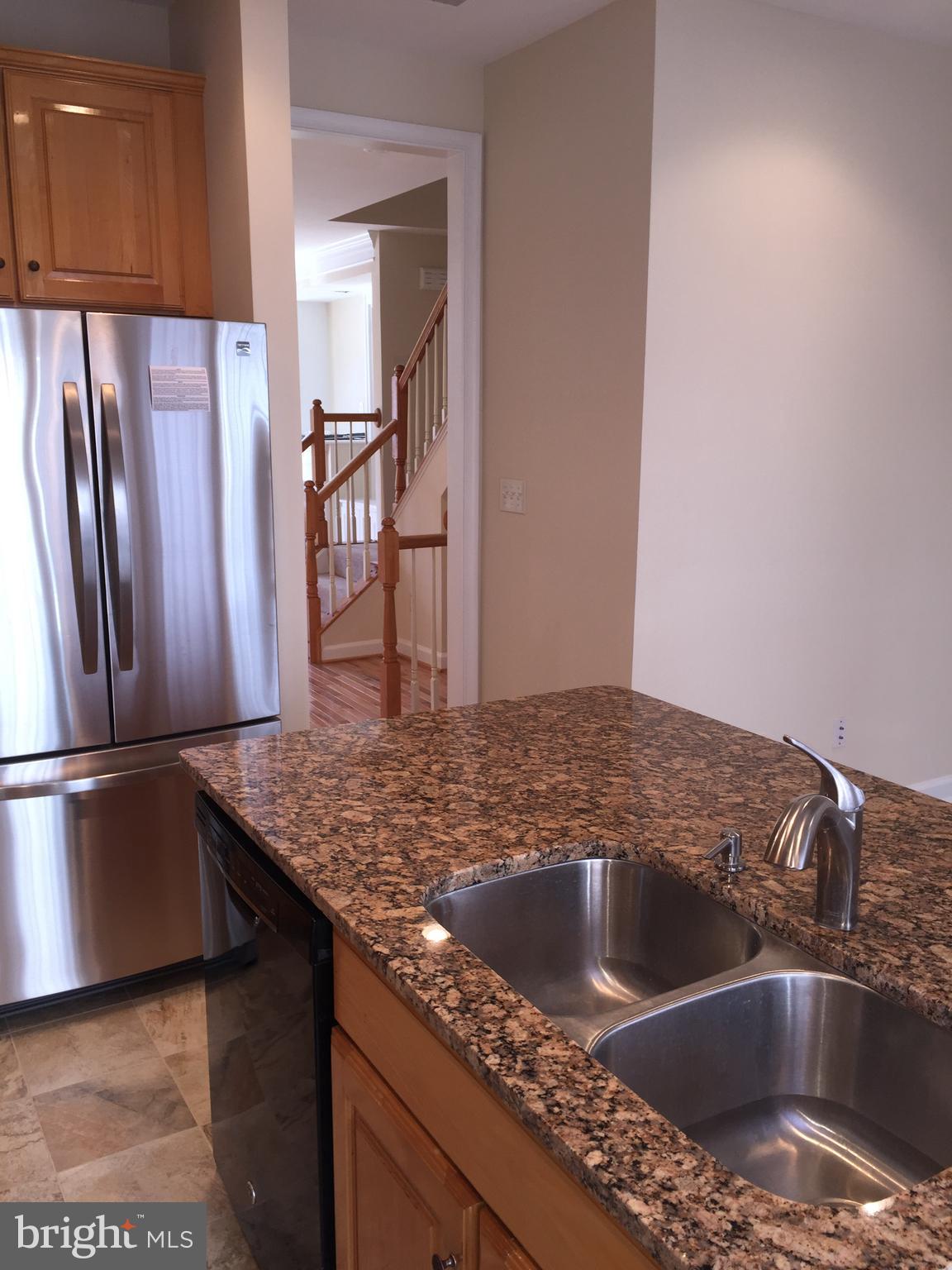 TYSONS VILLAGE - Residential Lease