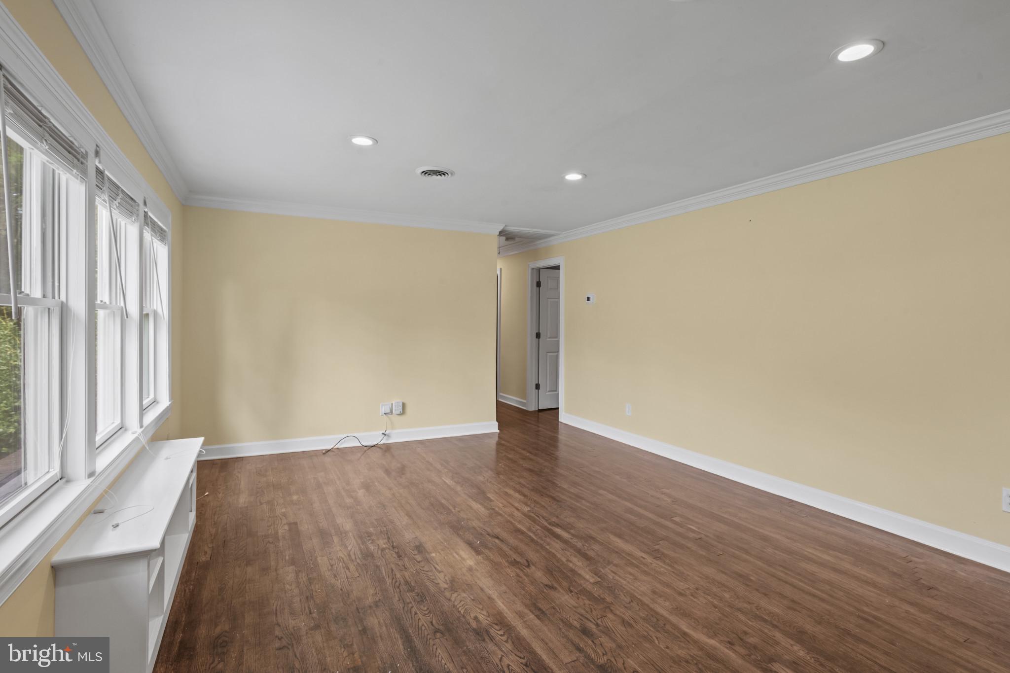 421 LOBLOLLY LANE