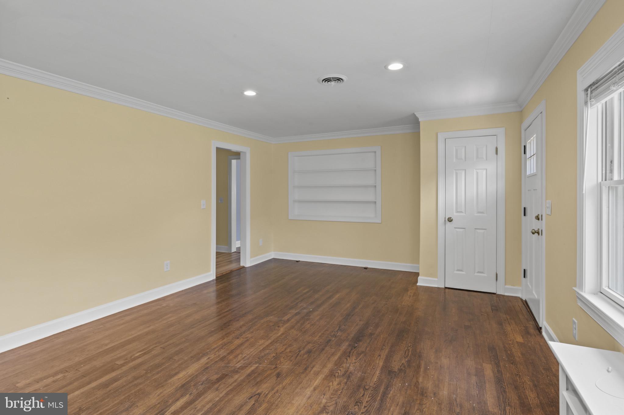 421 LOBLOLLY LANE