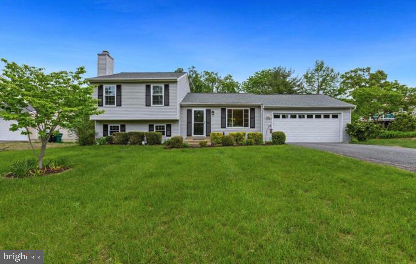 Beautiful split-level home in Vista Woods on .31 acres! Fine features include four bedrooms and three full baths on a flat lot with an oversized two-car garage. The home includes new granite counters, stainless appliances, hardwood floors, a sliding glass door, a large rear deck AND A SCREENED PORCH... a fully fenced back yard, and mature landscaping. The roof is newer and the utilities are in excellent shape. There are three bedrooms upstairs, one of which is a large primary suite with a full bath. The lower level offers a nice-sized family room with a fireplace and a lower level bedroom with egress and a full bath. This home is ready for move-in!
Pets will be considered on a case by case basis with a refundable $500 pet deposit and a nonrefundable $199 fee, if applicable. No aggressive breeds, or mixes with aggressive breeds will be permitted. Gross household income must be at least 3x the amount of the rent (only 2 salaries can be used). We require a 650 credit score and prefer 700 or better. If coming from a rental, a positive reference from your current landlord must be provided. Pictures are from a previous listing but home is still similar. No smoking or vaping on this property at any time. Minimum one month's rent security deposit required. Certified funds required for the 1st month's rent and security deposit only. Security Deposit must be deposited within 48 hours of acceptance. Lease will be sent out for signatures once the security deposit has been received. 1st month’s rent due before tenancy. Proof of renter’s insurance to be submitted before tenancy. Apps take 3-5 business days to process.