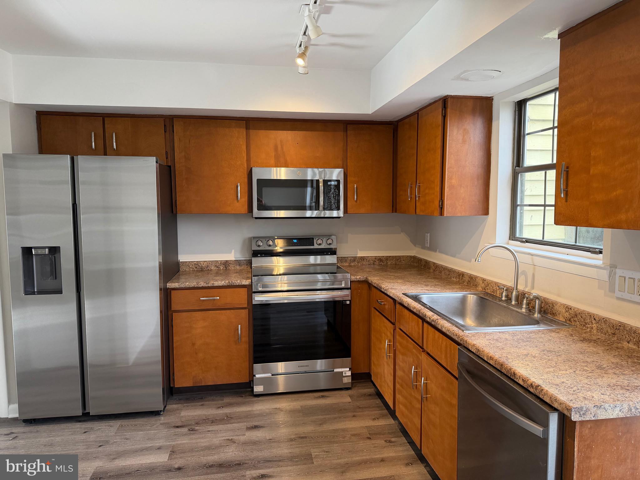 RICHLAND MEAD - Residential Lease