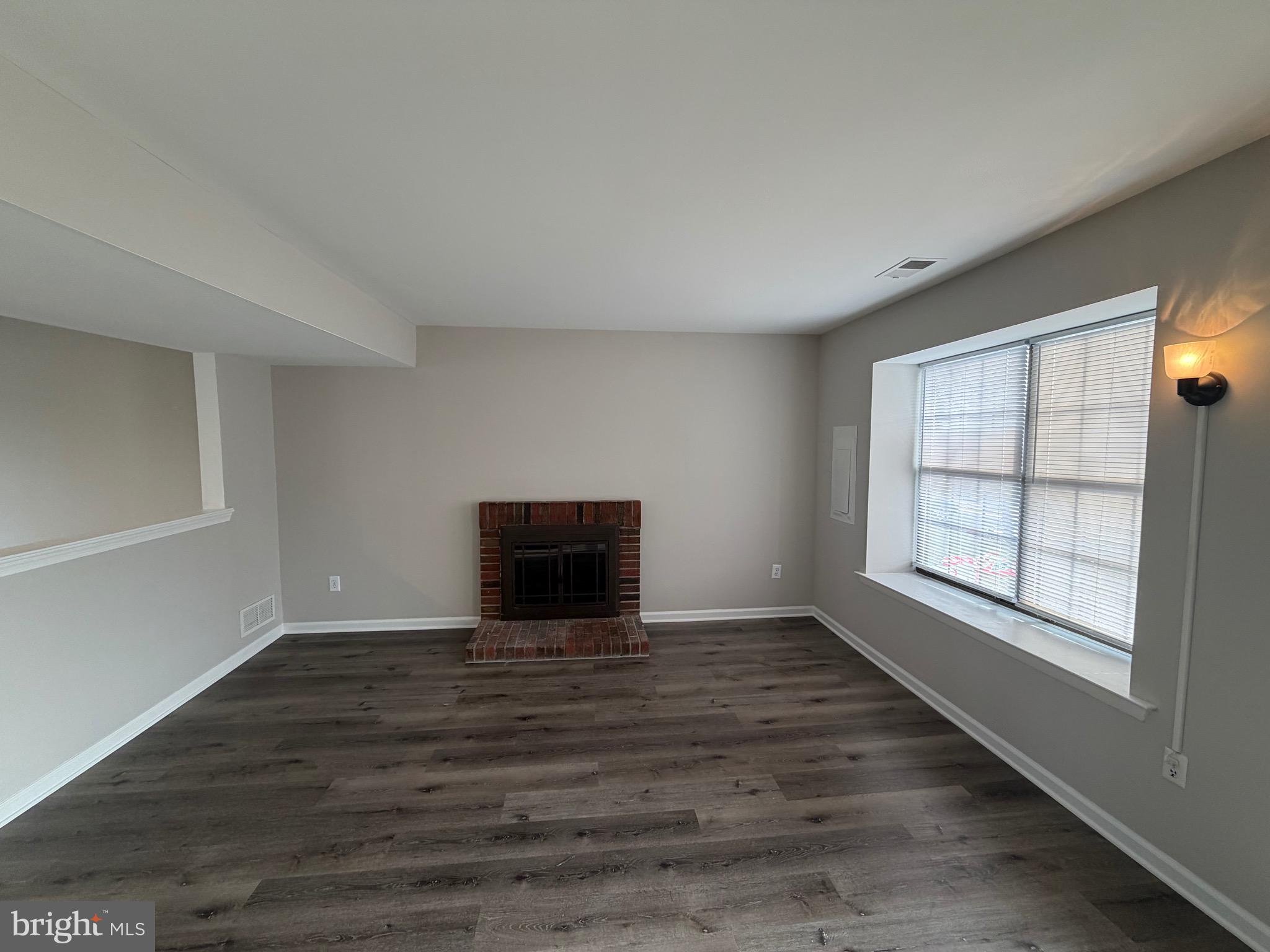 RICHLAND MEAD - Residential Lease