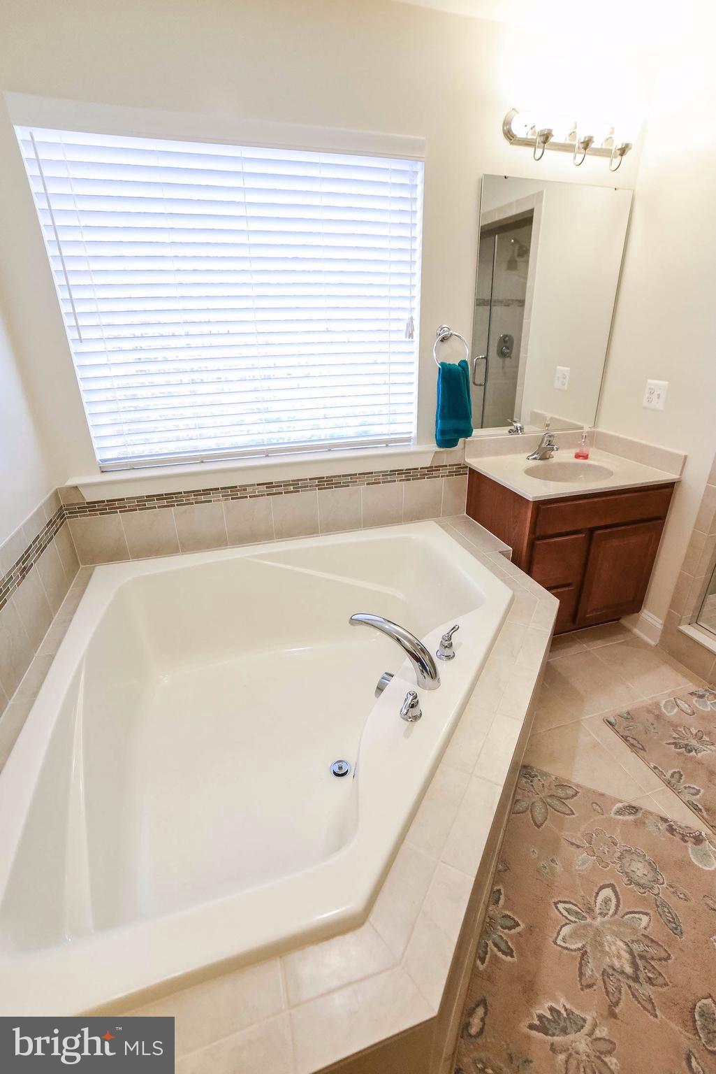 BROAD CREEK - Residential