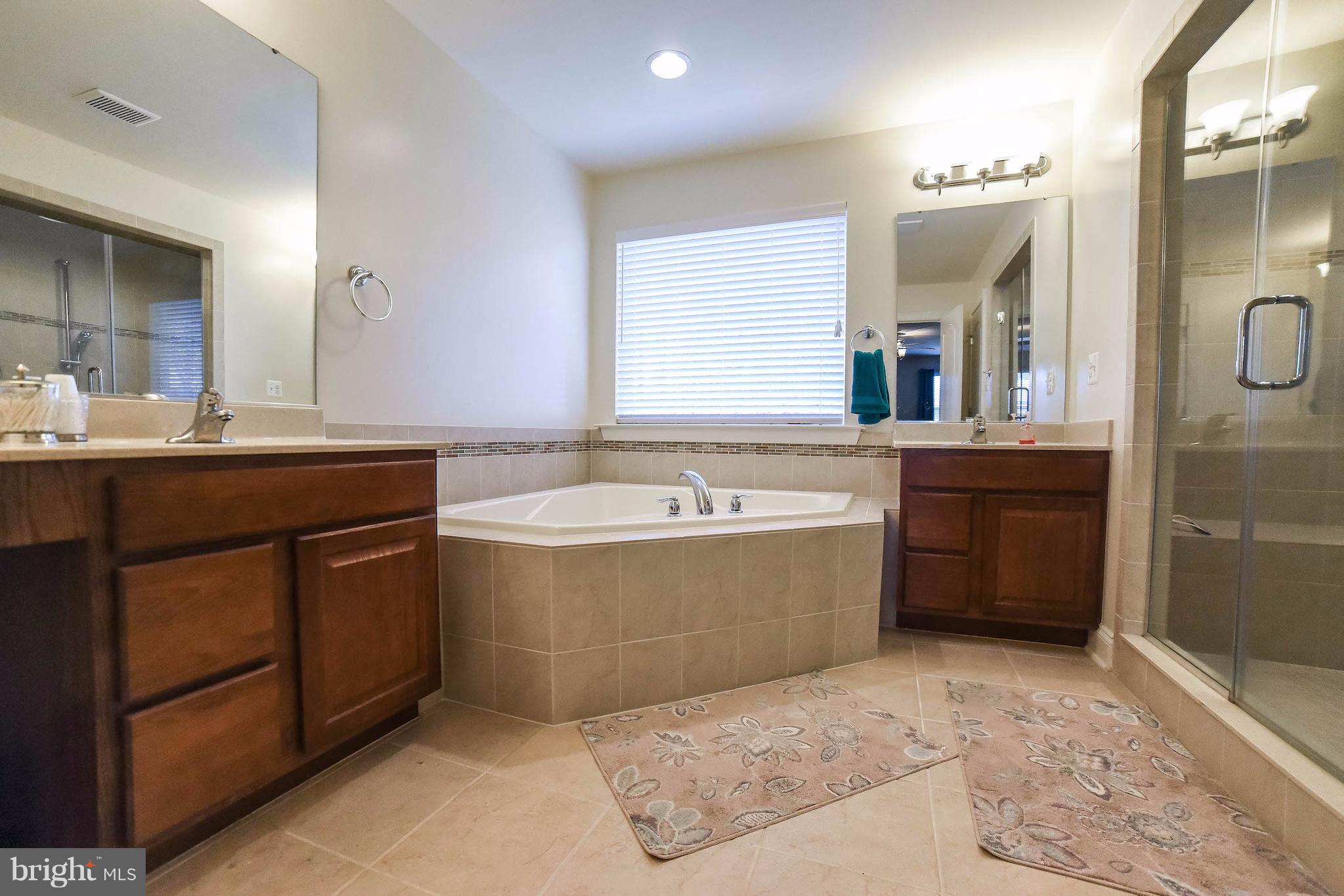 BROAD CREEK - Residential