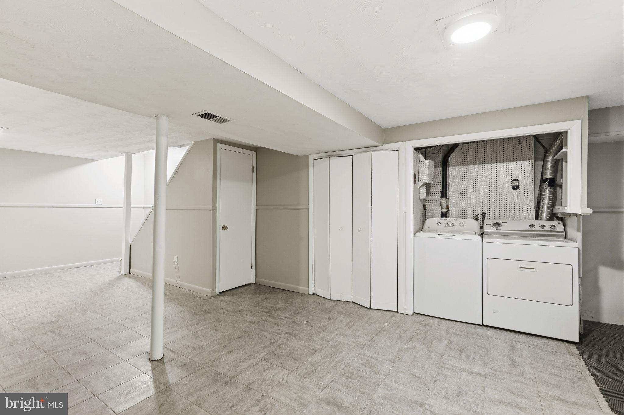 BELMONT CONDOMINIUMS - Residential