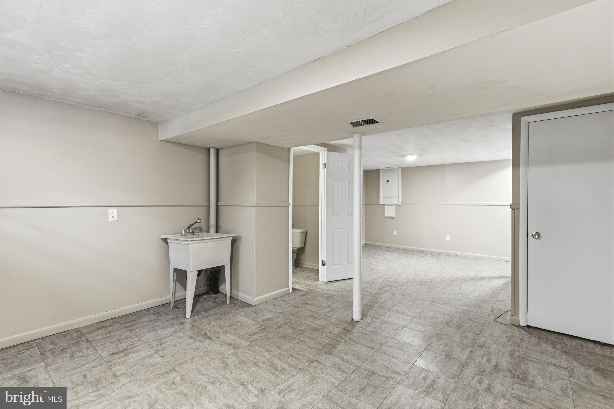 BELMONT CONDOMINIUMS - Residential