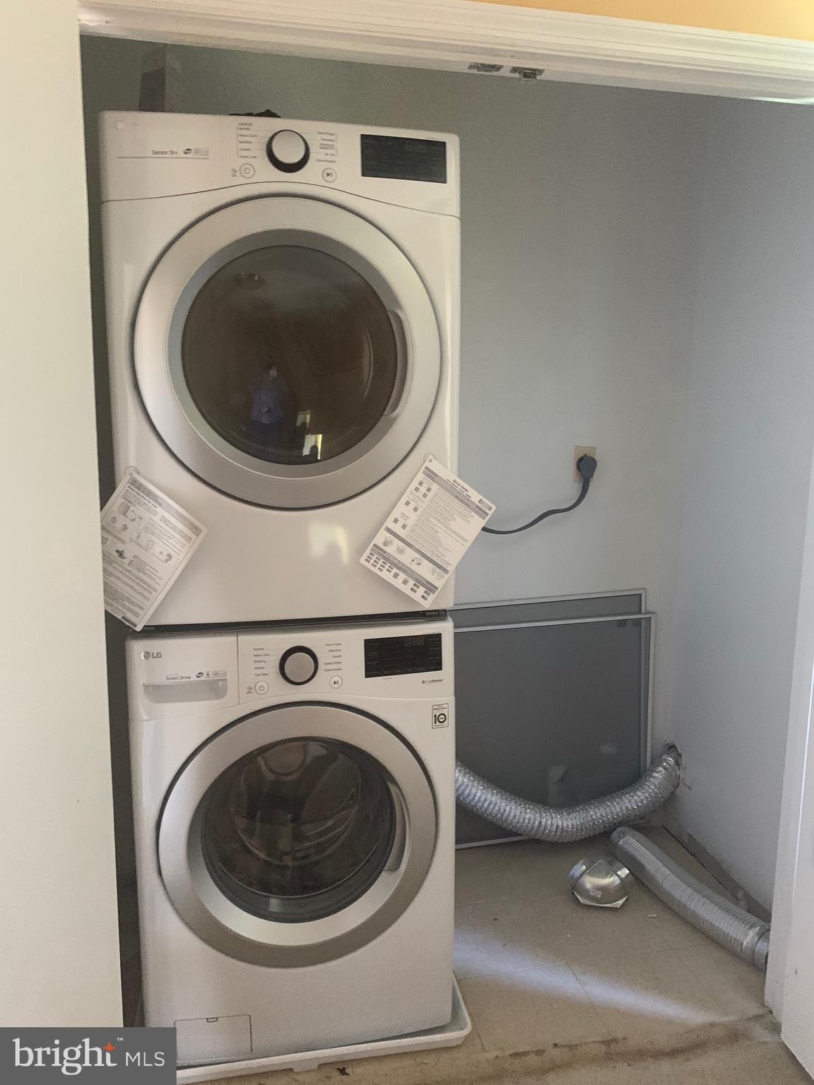 SADDLE CREEK - Residential