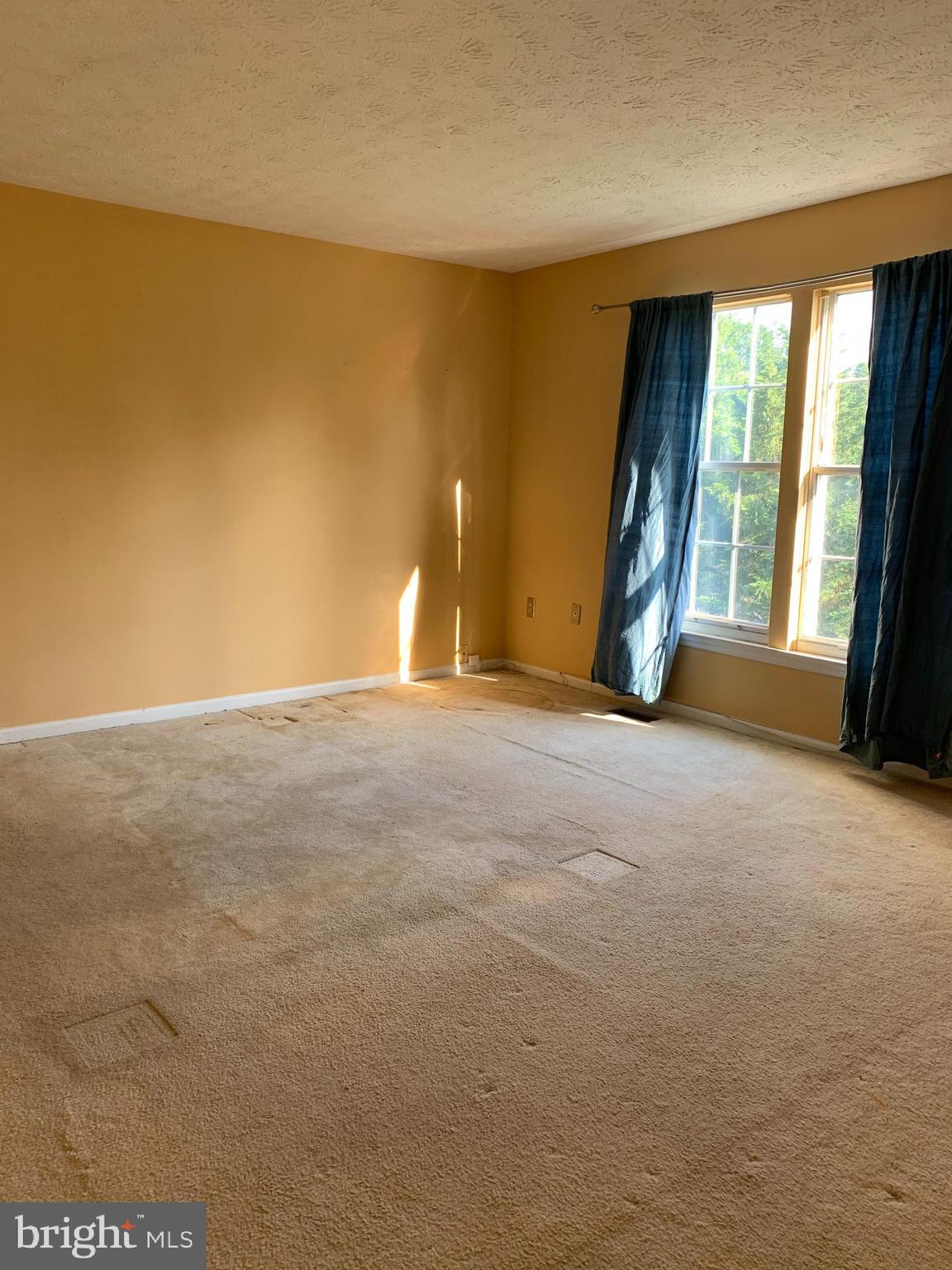 SADDLE CREEK - Residential