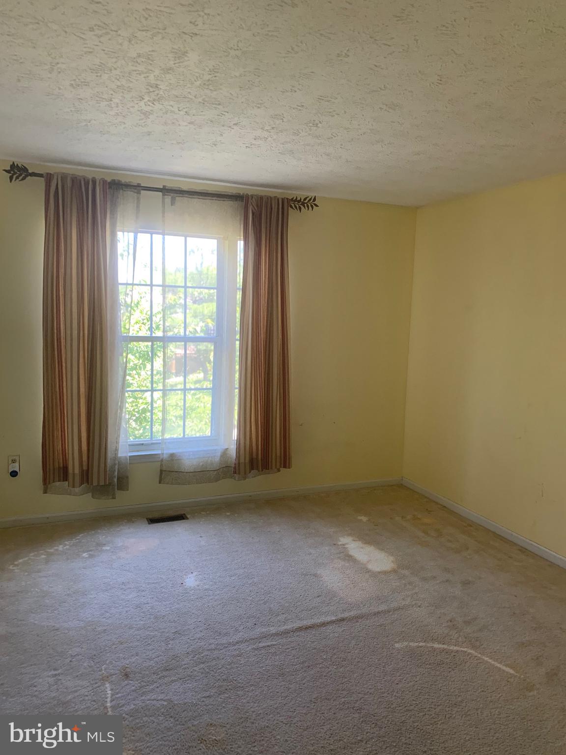 SADDLE CREEK - Residential