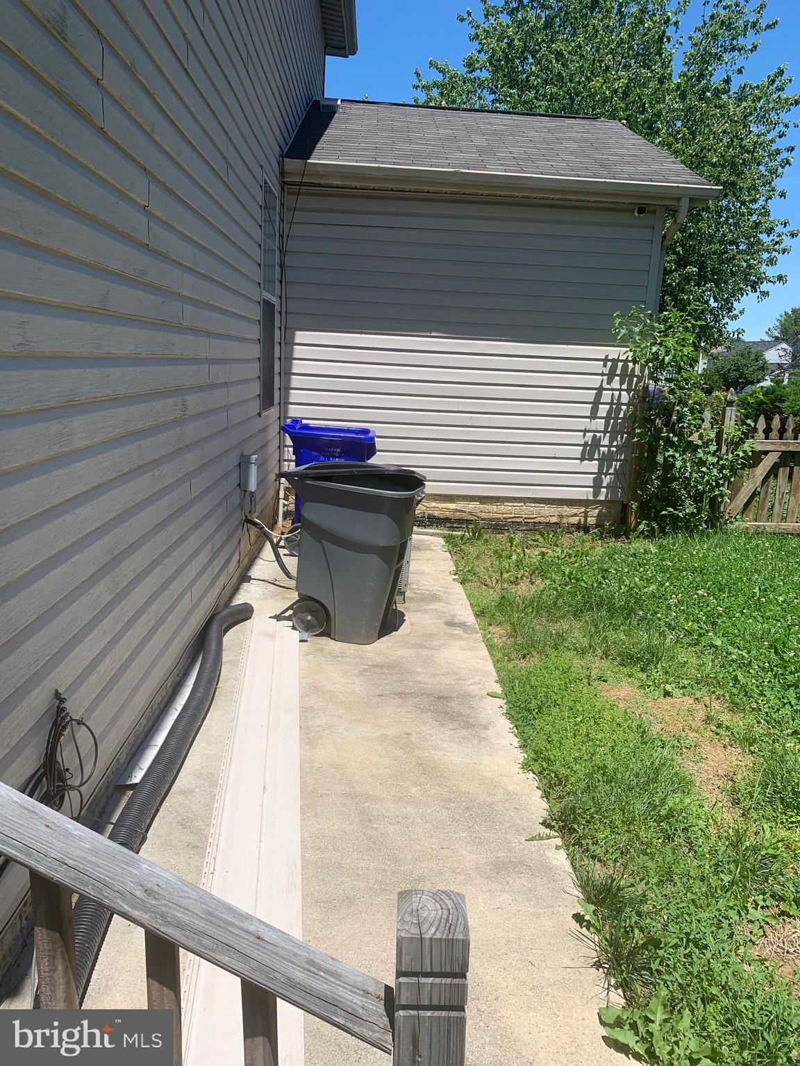 SADDLE CREEK - Residential