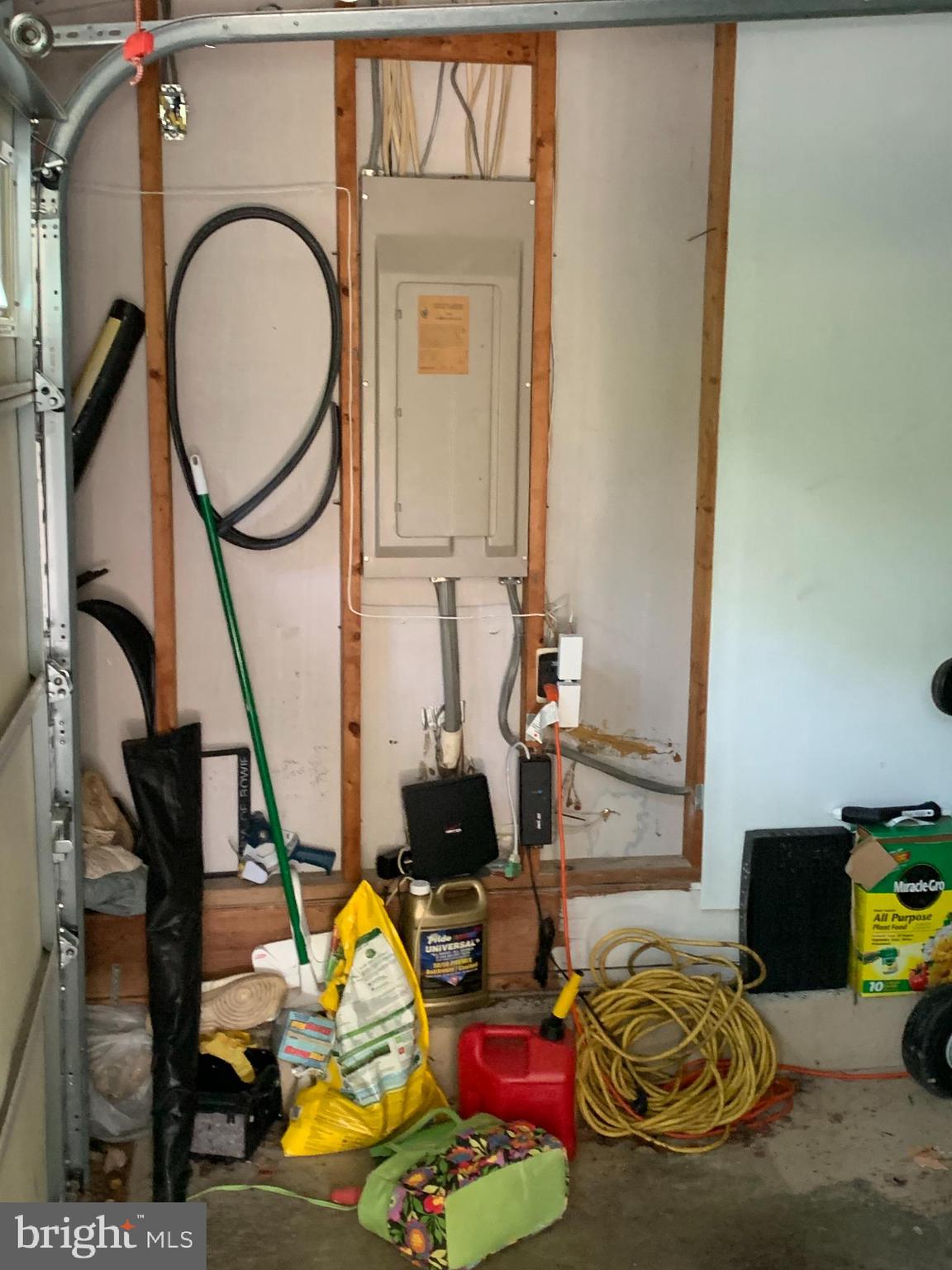 SADDLE CREEK - Residential