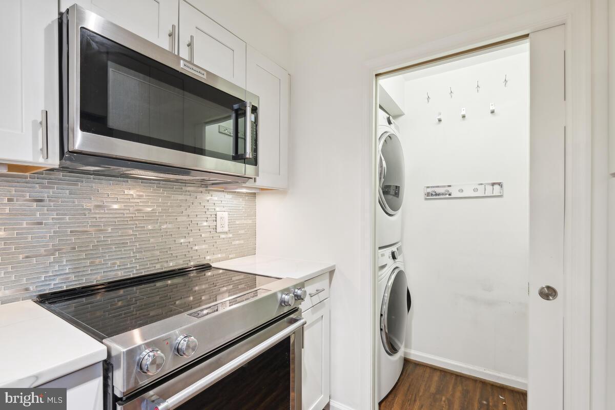 THE GABLES ON TUCKERMAN - Residential