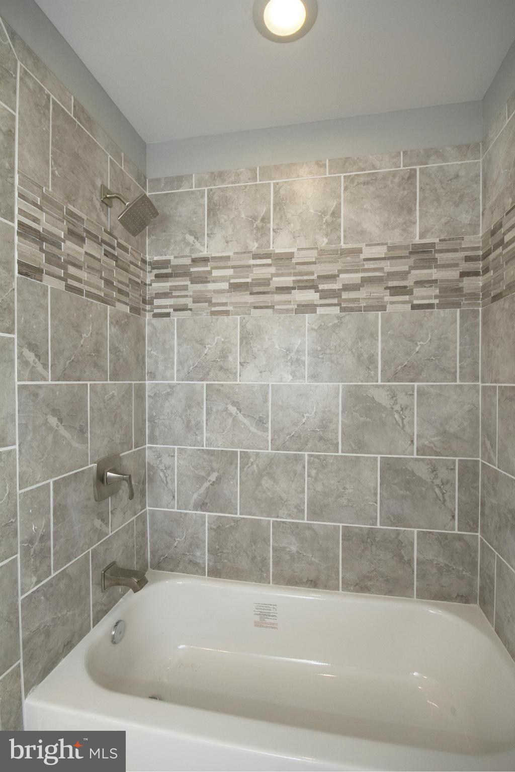 LOCUST POINT - Residential