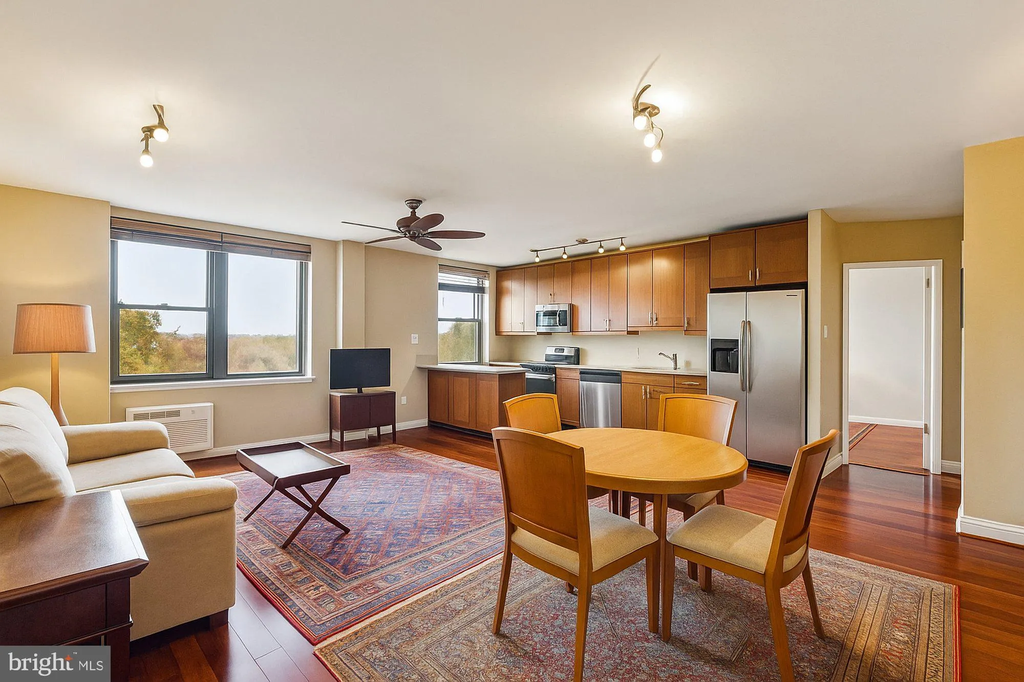 Philadelphia, Pennsylvania 19130, United States, 2 Bedrooms Bedrooms, ,1 BathroomBathrooms,Residential,Active,236948