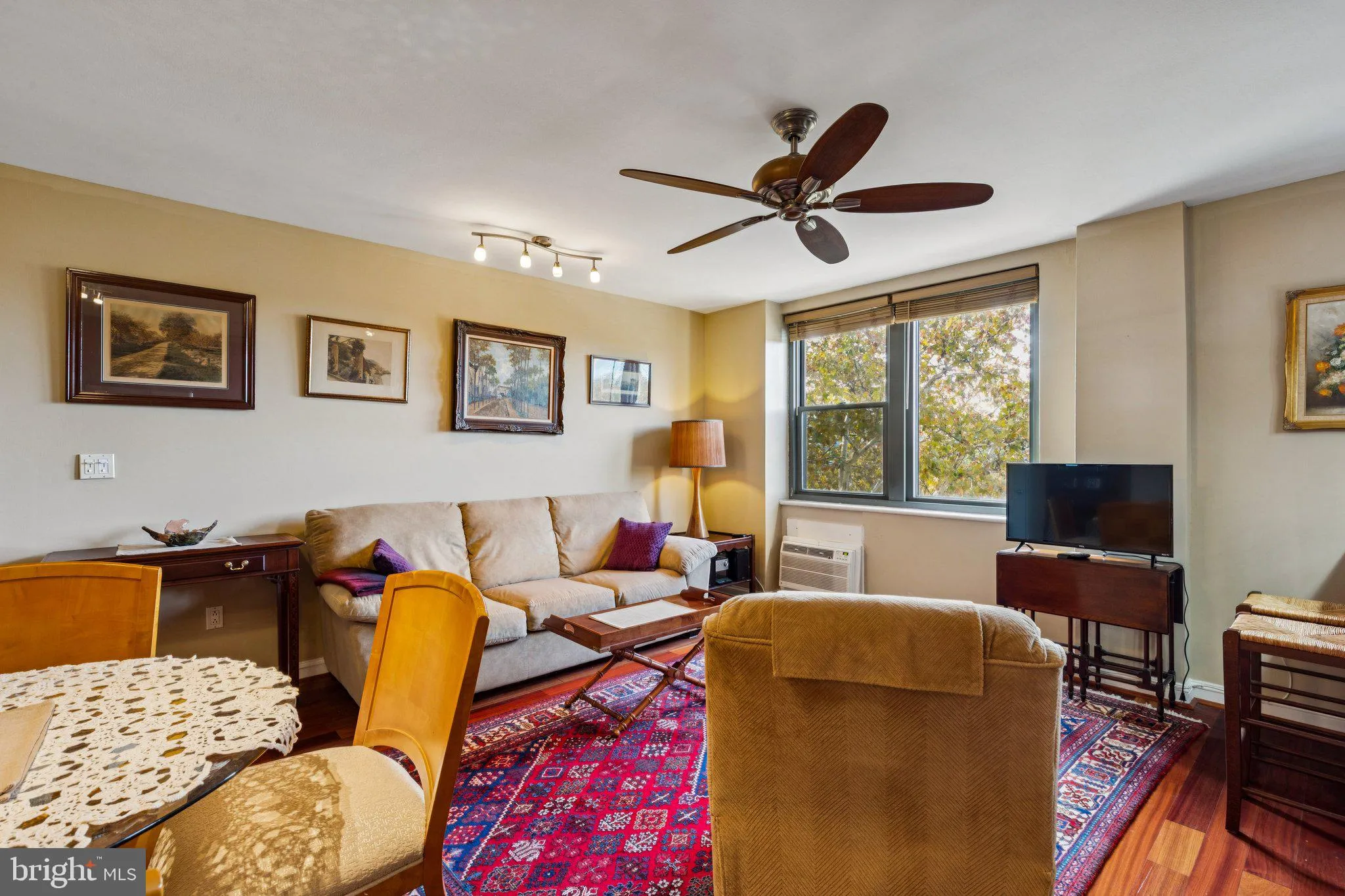 Philadelphia, Pennsylvania 19130, United States, 2 Bedrooms Bedrooms, ,1 BathroomBathrooms,Residential,Active,236948