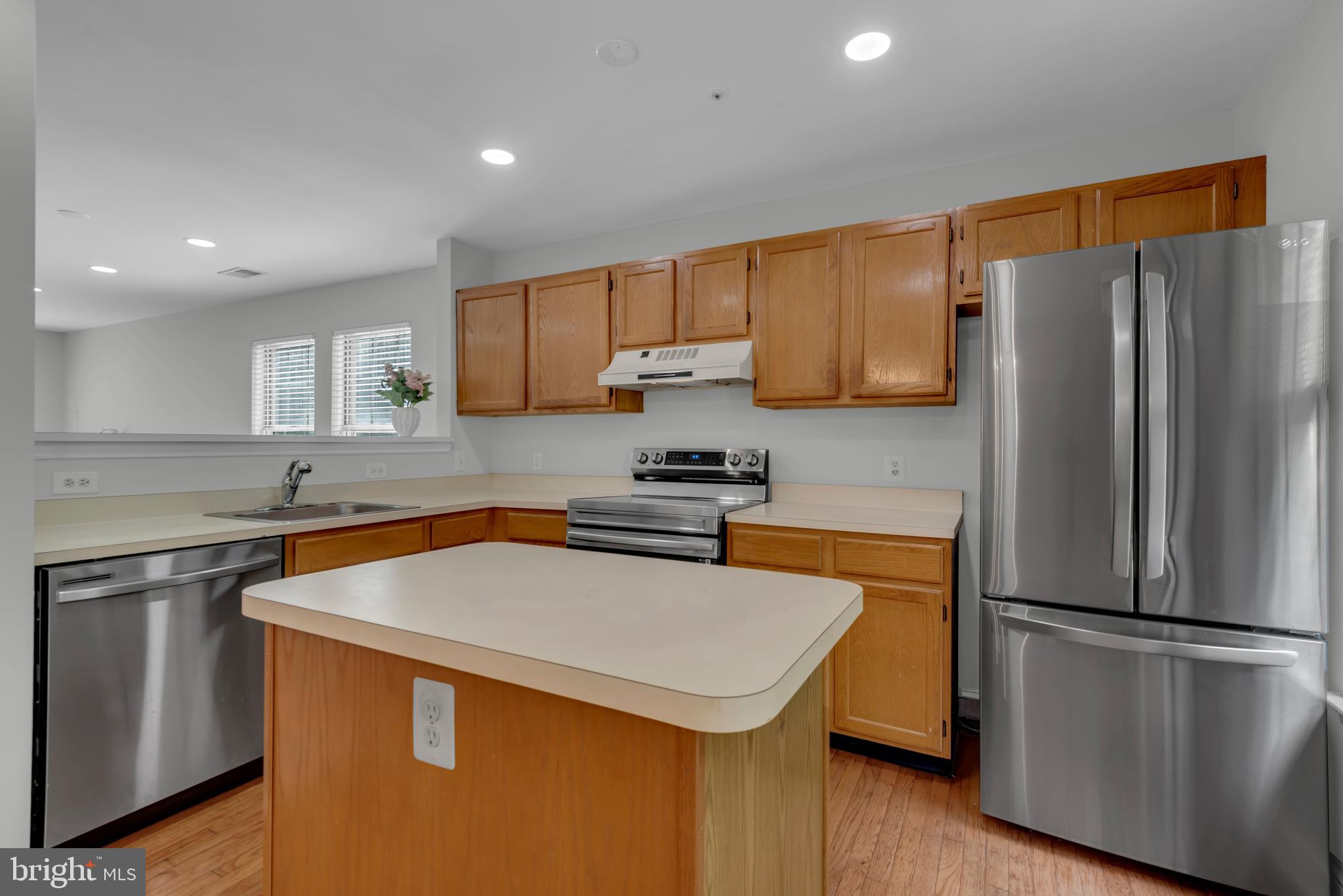 CEDAR GROVE AT CROFTON - Residential