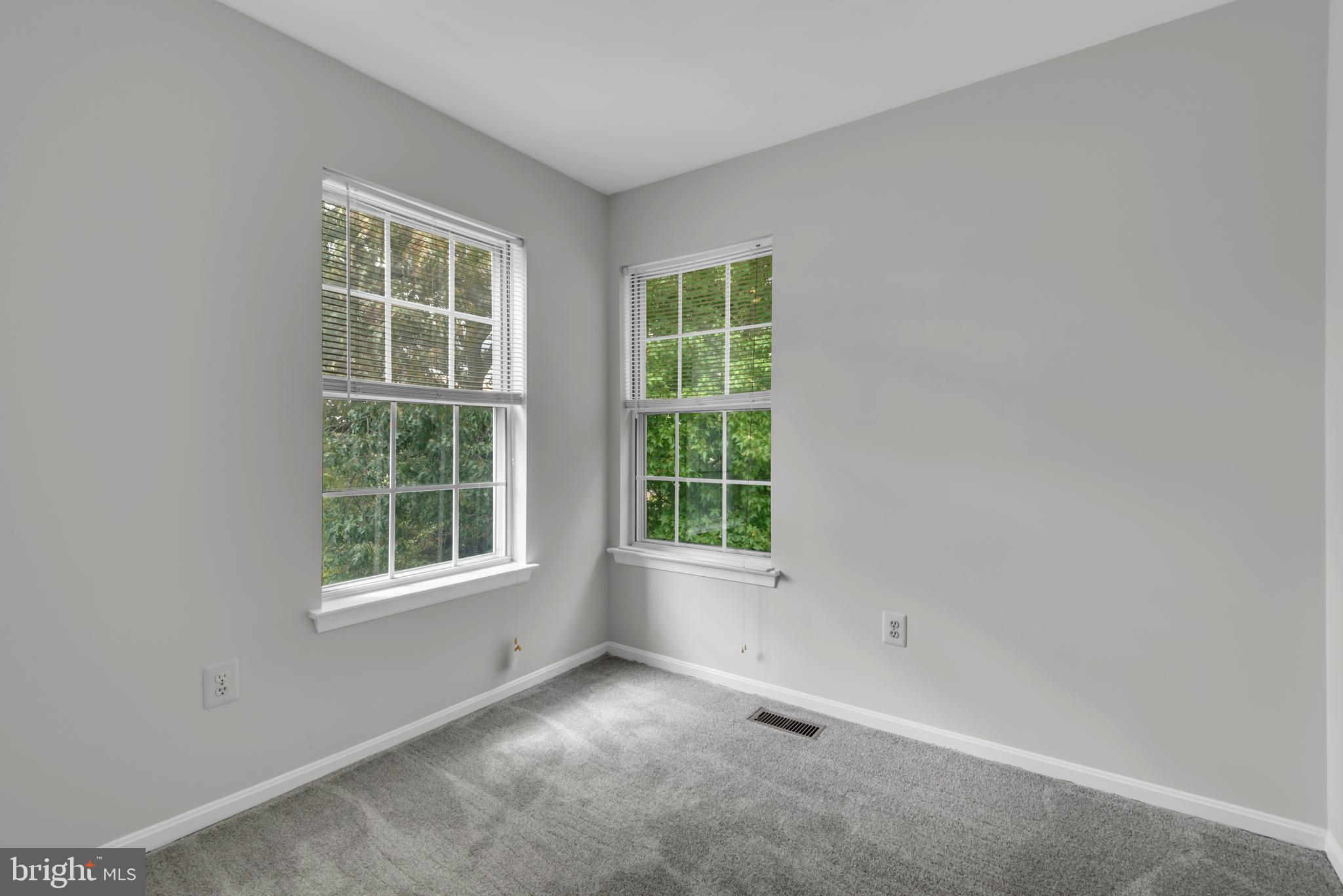 CEDAR GROVE AT CROFTON - Residential