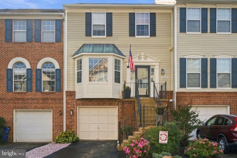 Photo of 20170 Hardwood Terrace, ASHBURN, VA 20147 (MLS # VALO2139332)