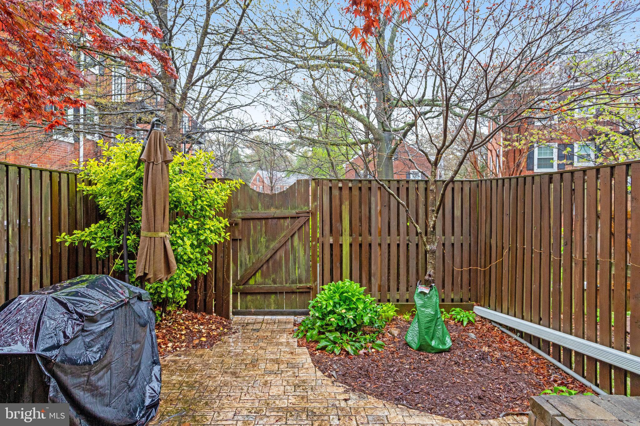 FAIRLINGTON VILLAGES - Residential Lease