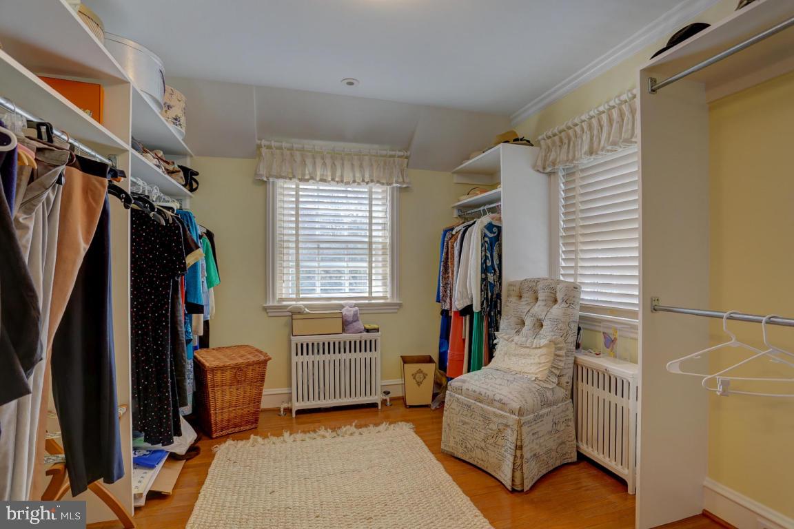 MONDAMIN FARMS - Residential