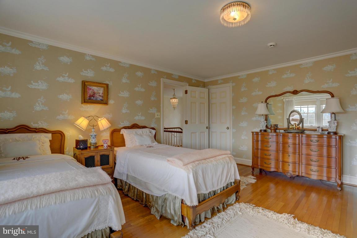 MONDAMIN FARMS - Residential