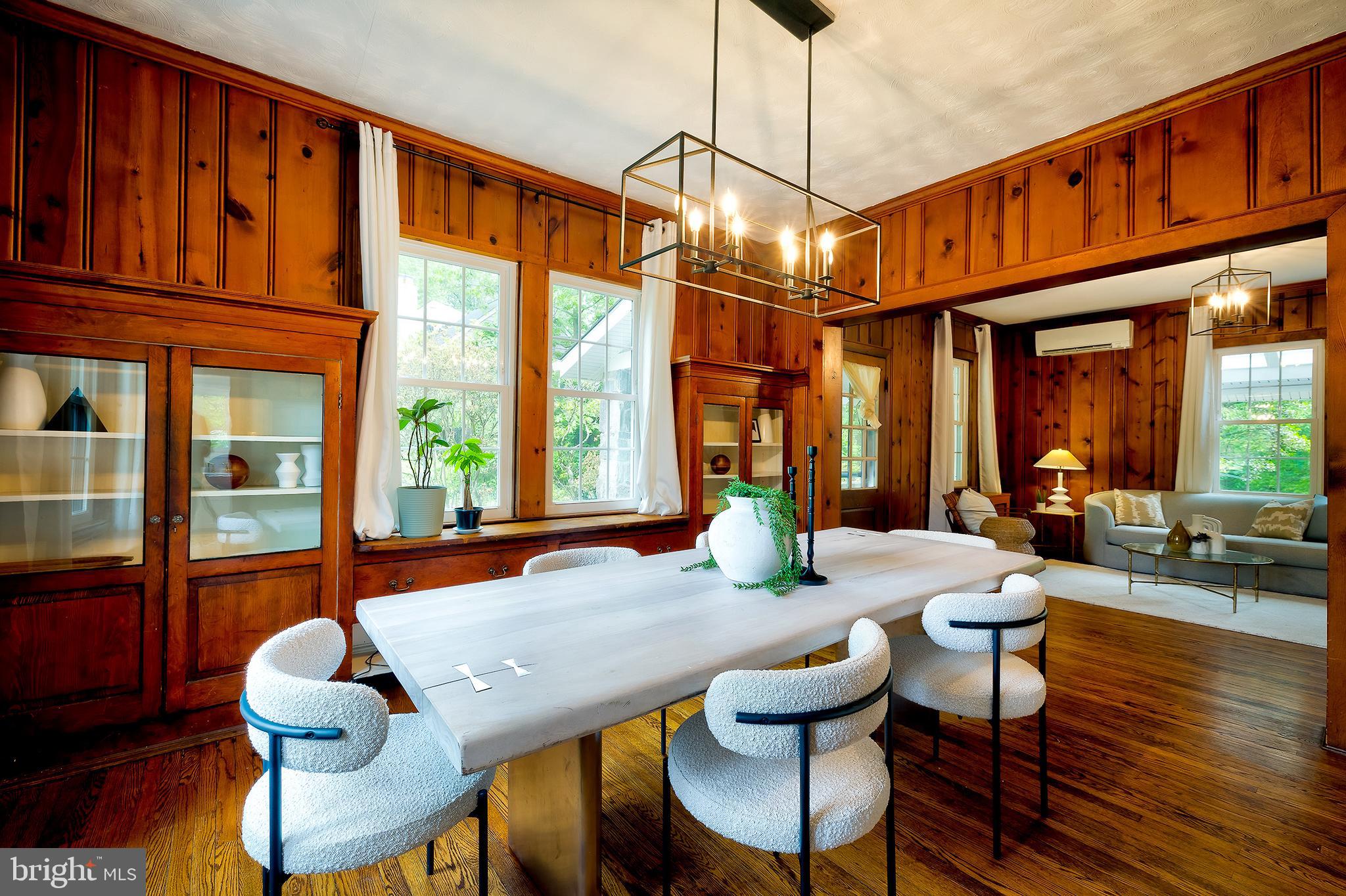 FOREST GLEN PARK - Residential