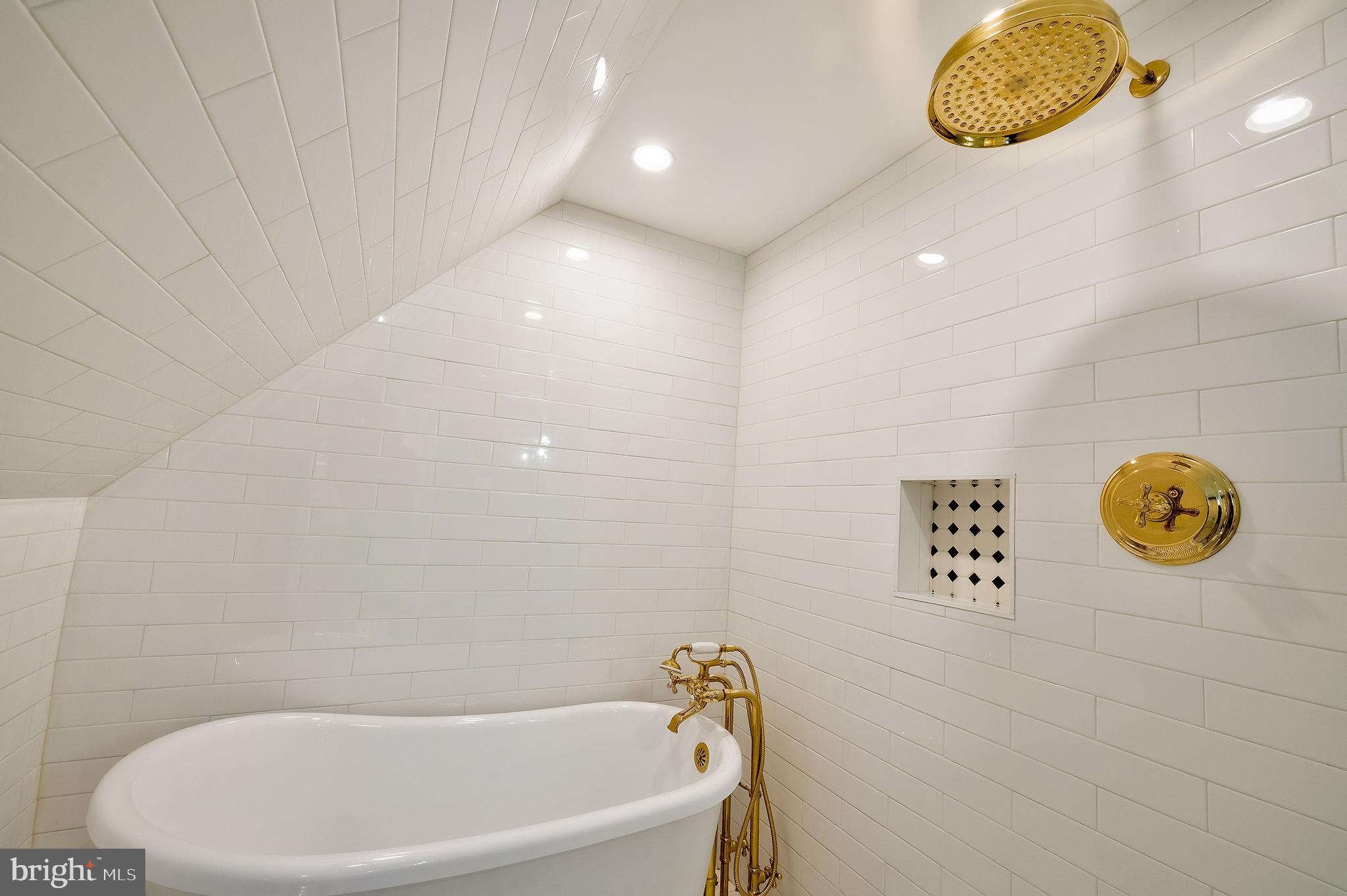 FOREST GLEN PARK - Residential