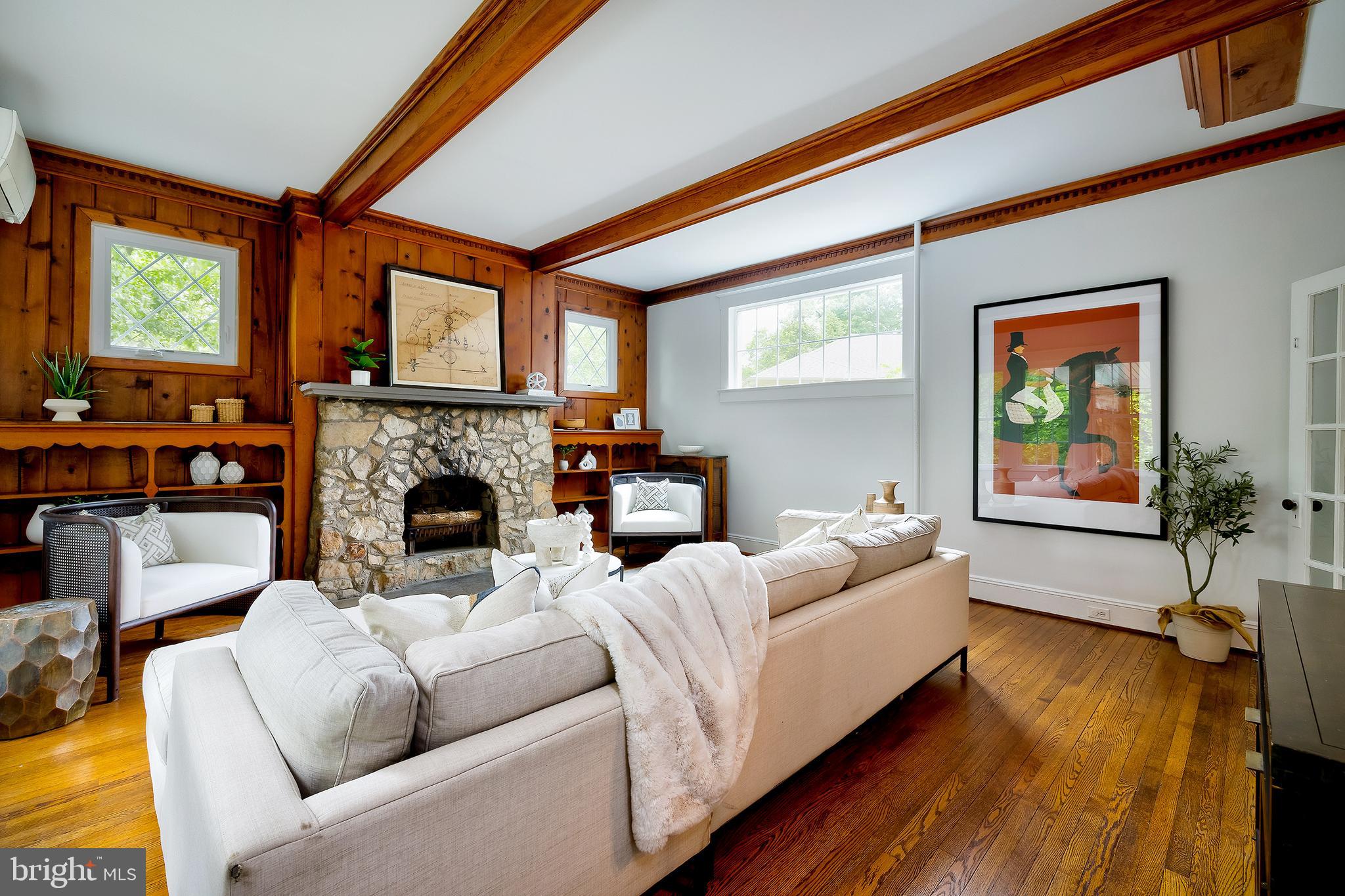 FOREST GLEN PARK - Residential