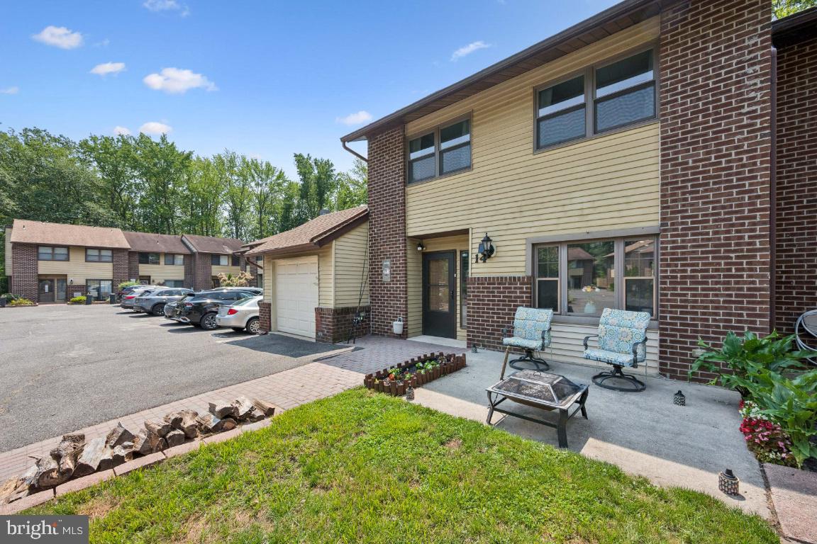 14 LAUREL COURT